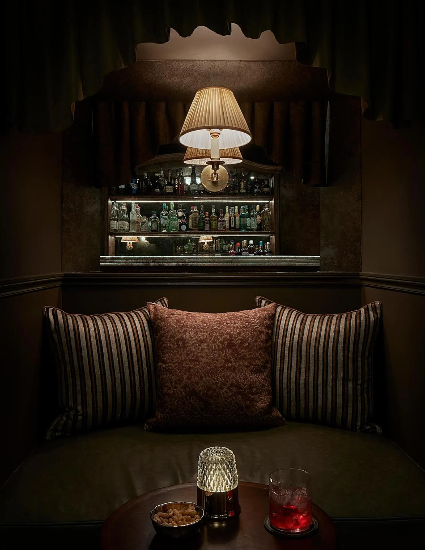 Lounge or bar in Miiro Le Grand Hôtel Cayré