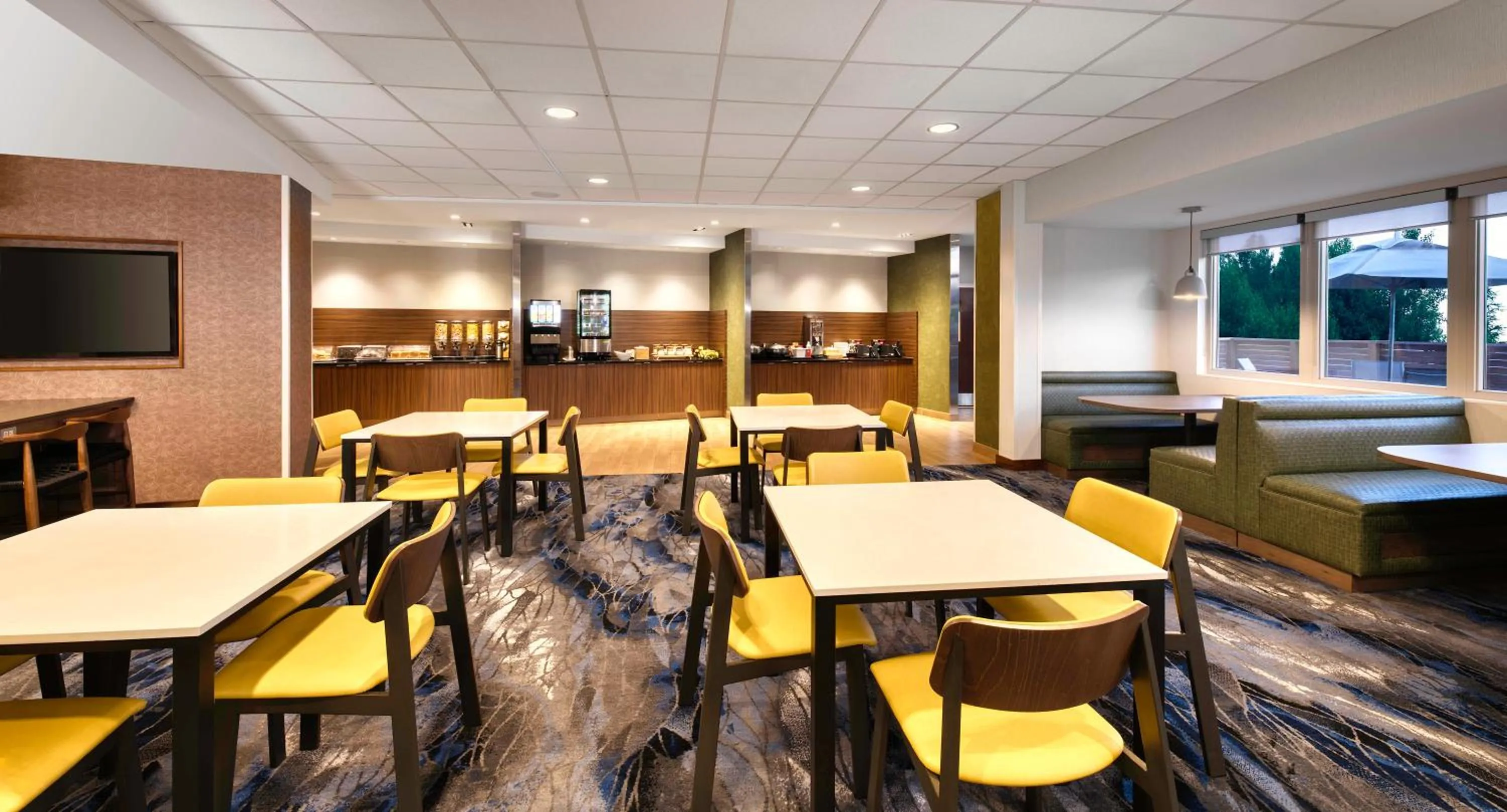 Breakfast in Fairfield Inn & Suites by Marriott Moncton