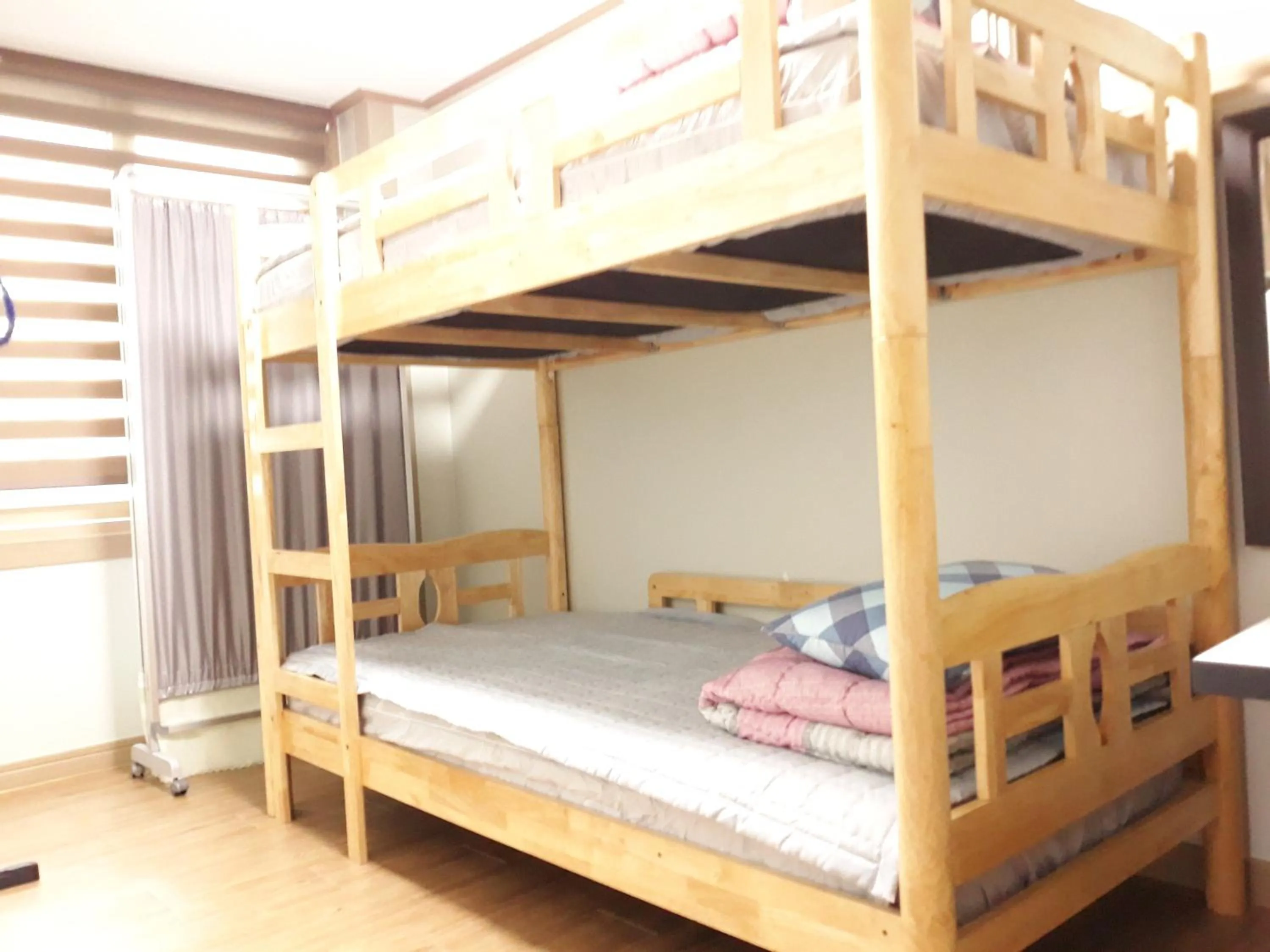 bunk bed, Bed in Work Life Balance Busan Station
