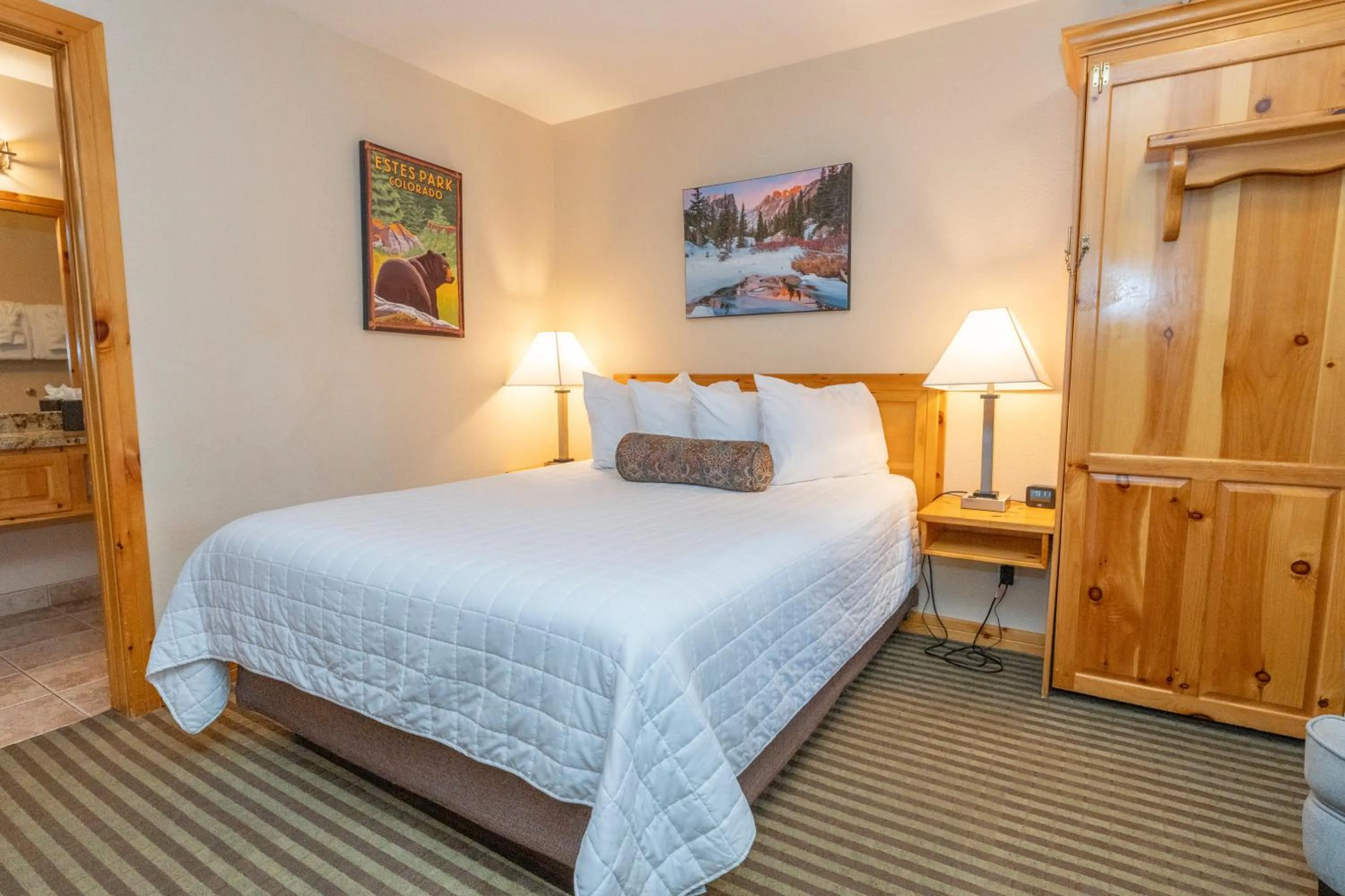 Bedroom, Bed in Appenzell Inn