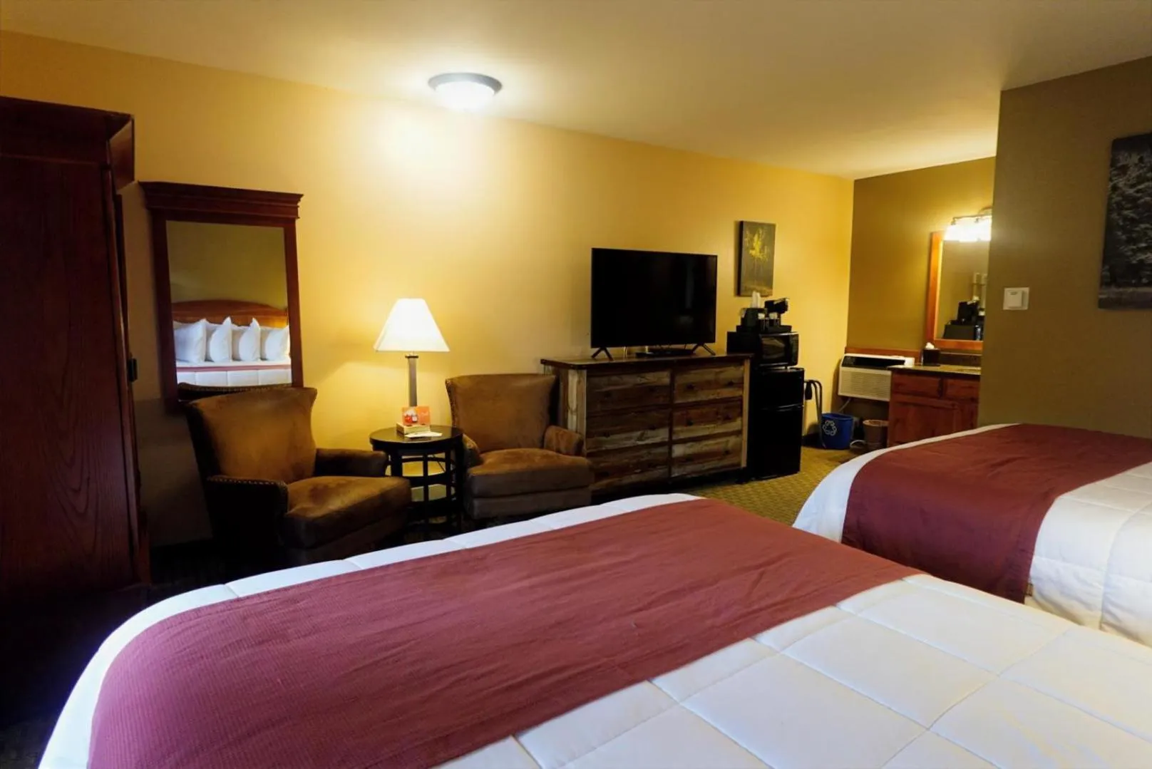 Bed in Silver Moon Inn