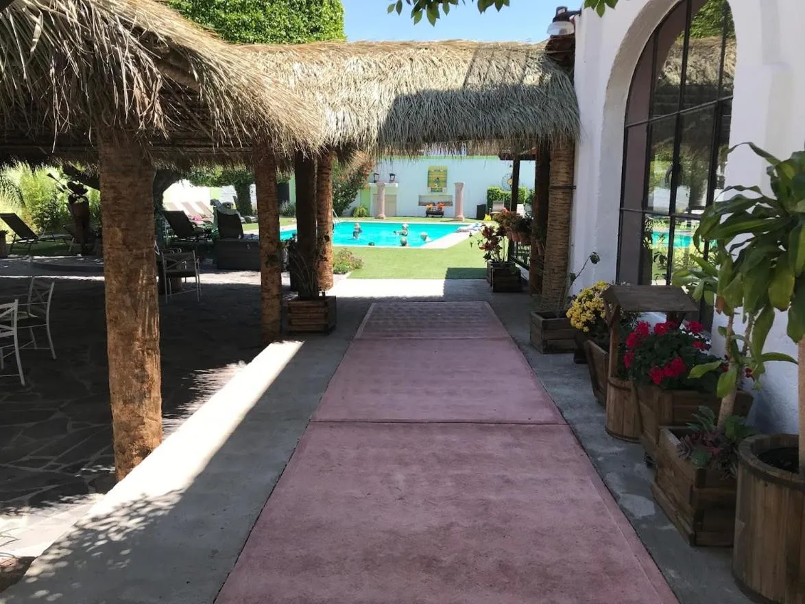 Swimming pool in Posada de la Aldea