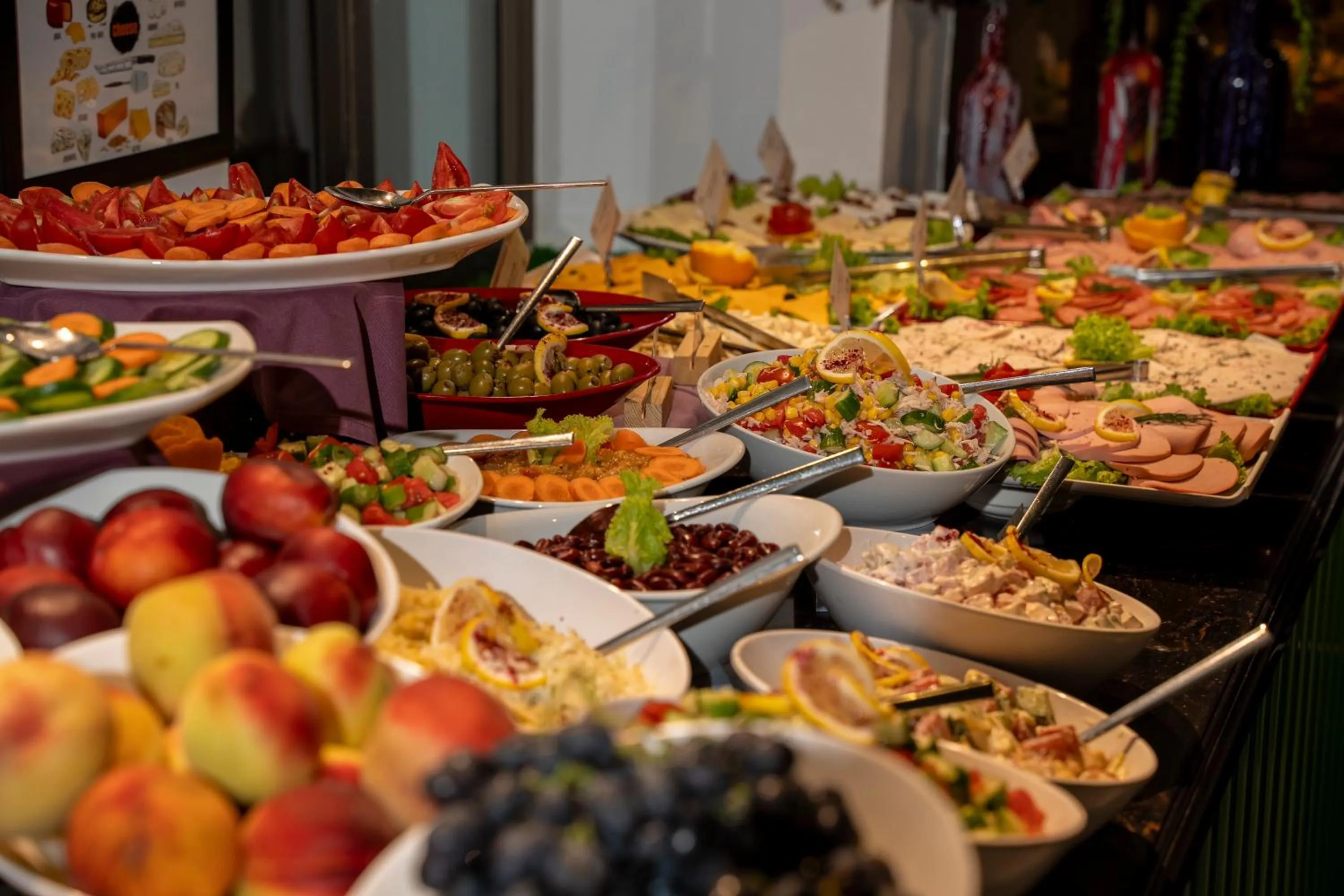 Restaurant/places to eat in Ivy Garden Hotel Baku