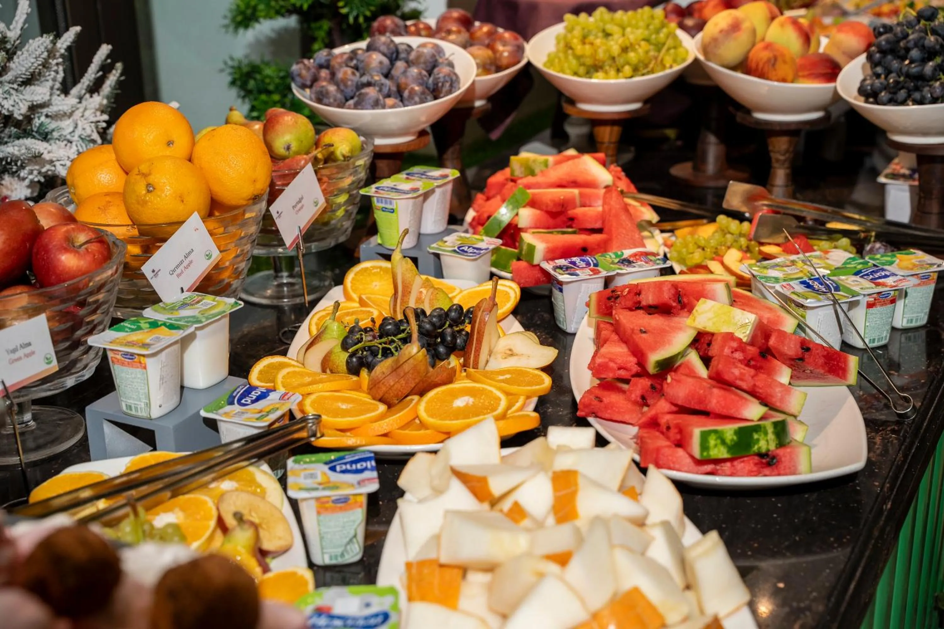 Restaurant/places to eat in Ivy Garden Hotel Baku