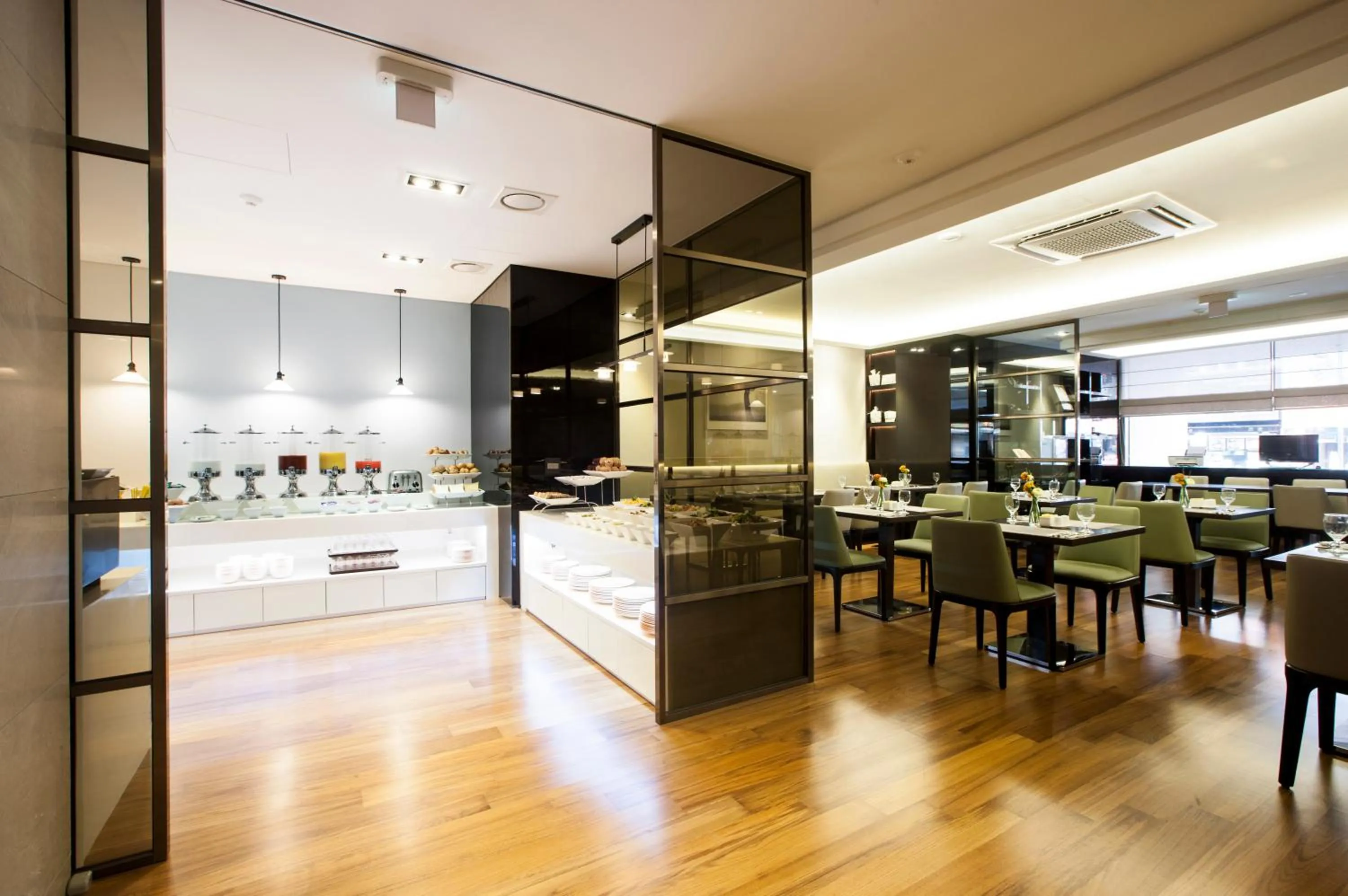 Restaurant/places to eat in The Grand Hotel Myeongdong