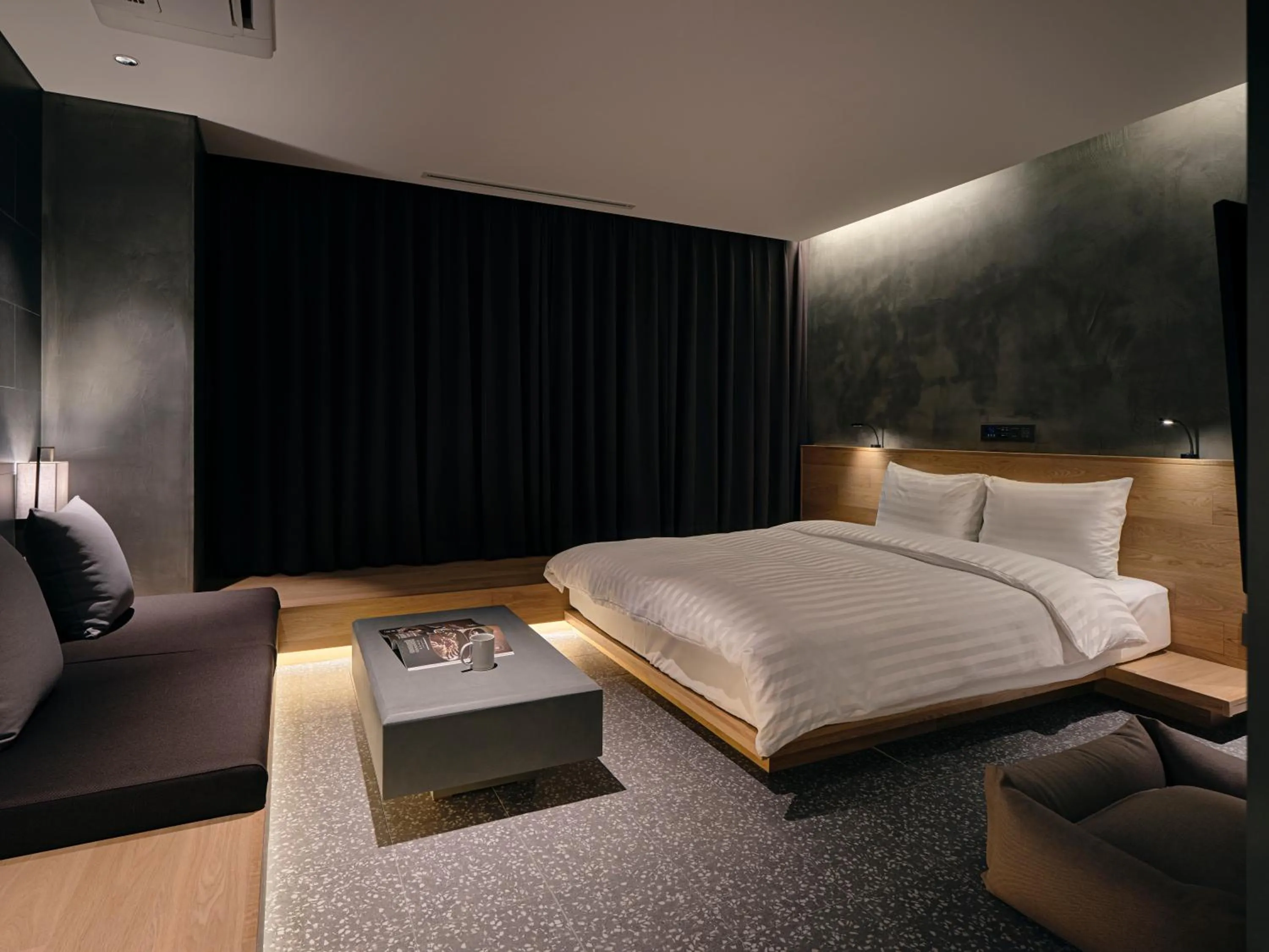Photo of the whole room, Bed in Sono Calm Goyang