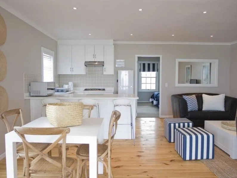 Dining area in Kenjockity Self Catering Apartments