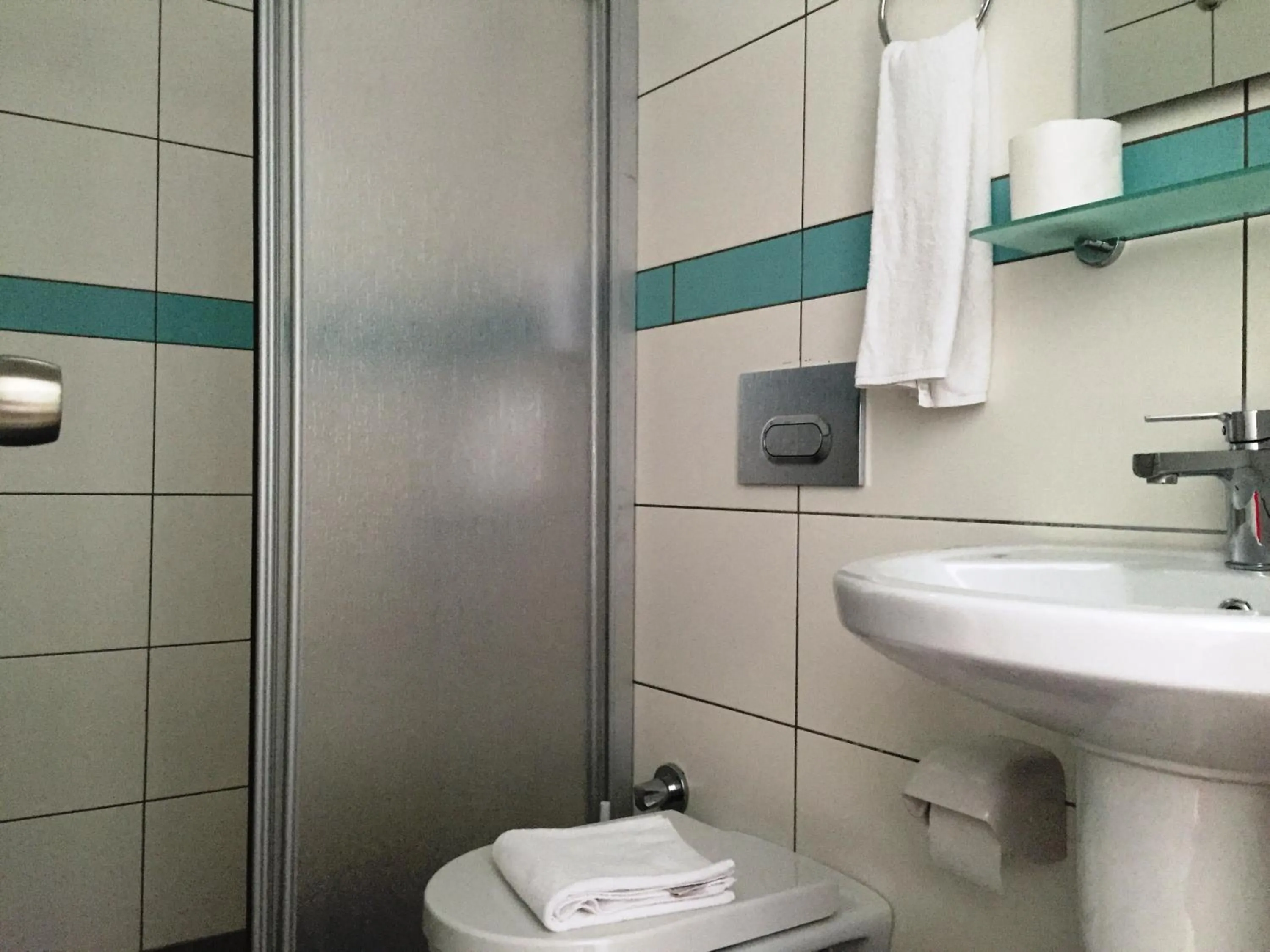 Bathroom in Agan Pension