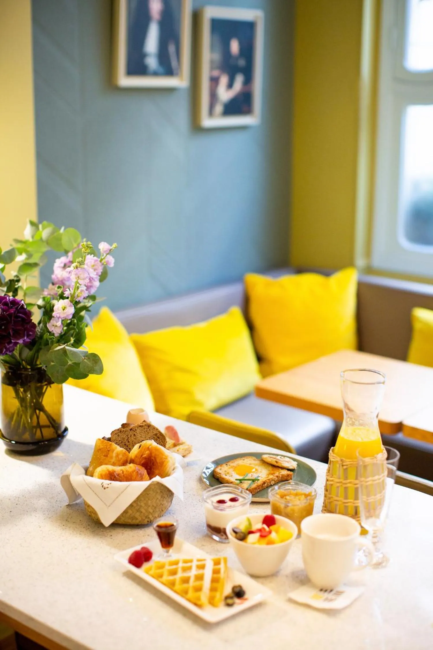 Breakfast in Hotel Louison