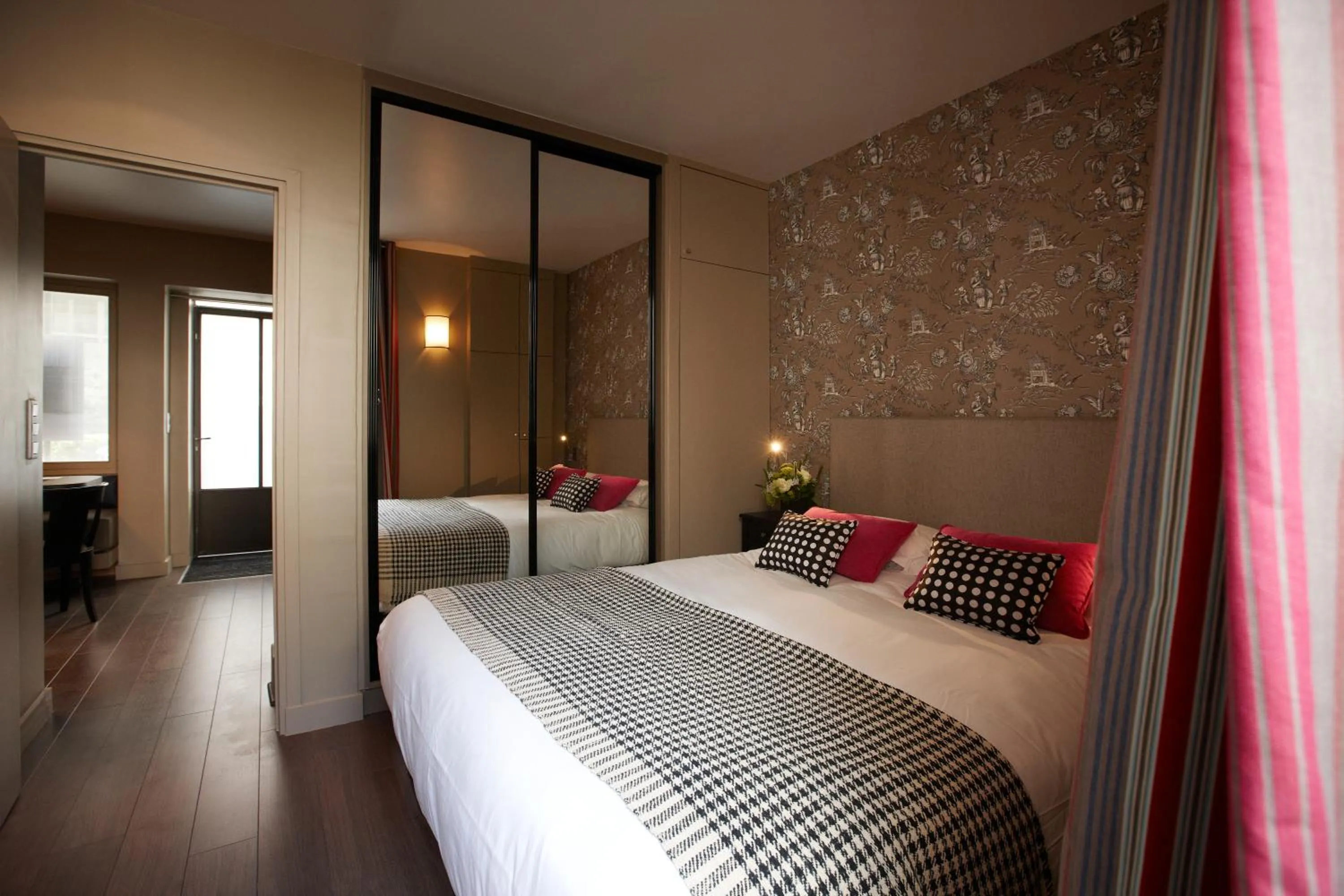 Bed in Hotel Louison