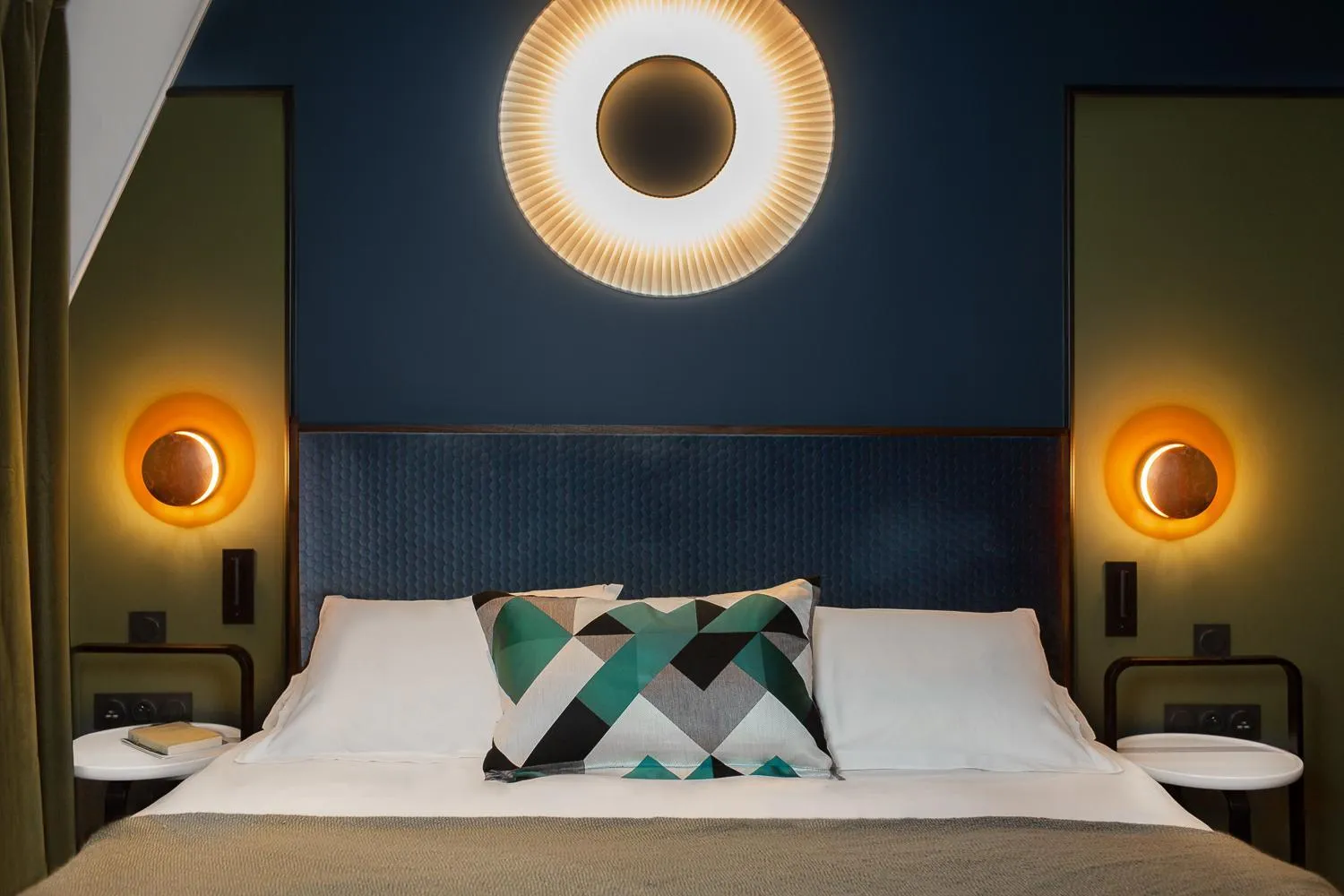 Bed in Hotel Louison