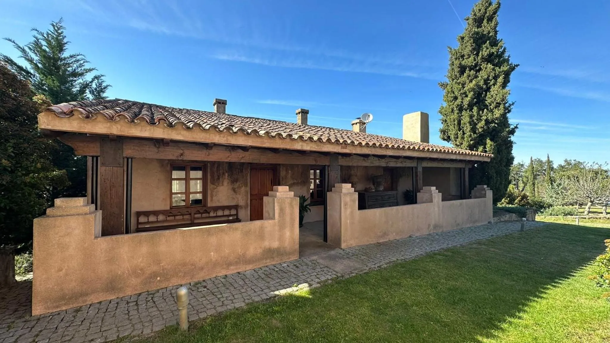 Property building in Finca El Cortiñal