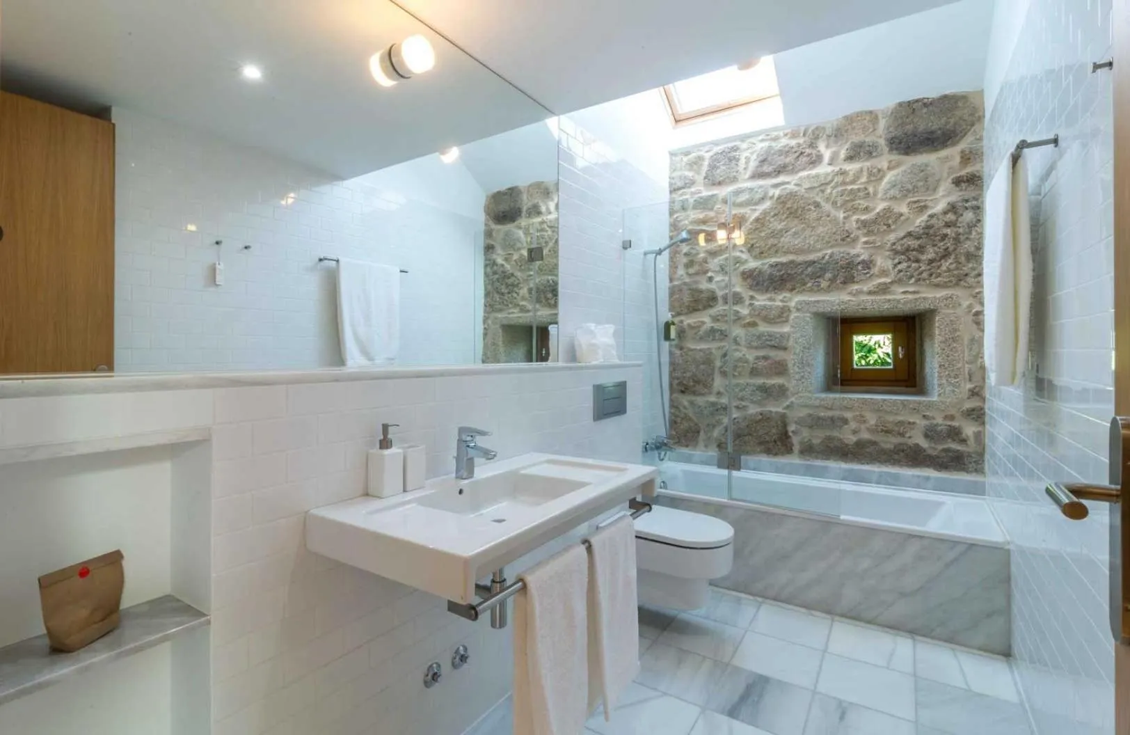 Bathroom in Os Lambráns