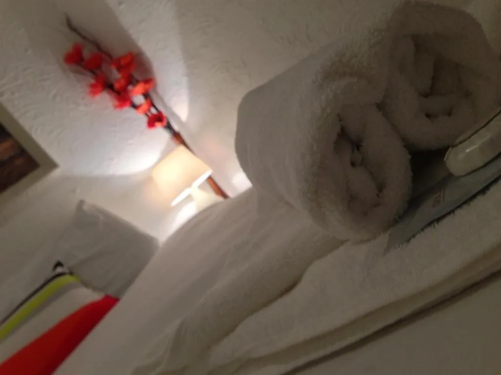 Bedroom, Bed in Wilsons Hotel - Blackpool Tower View