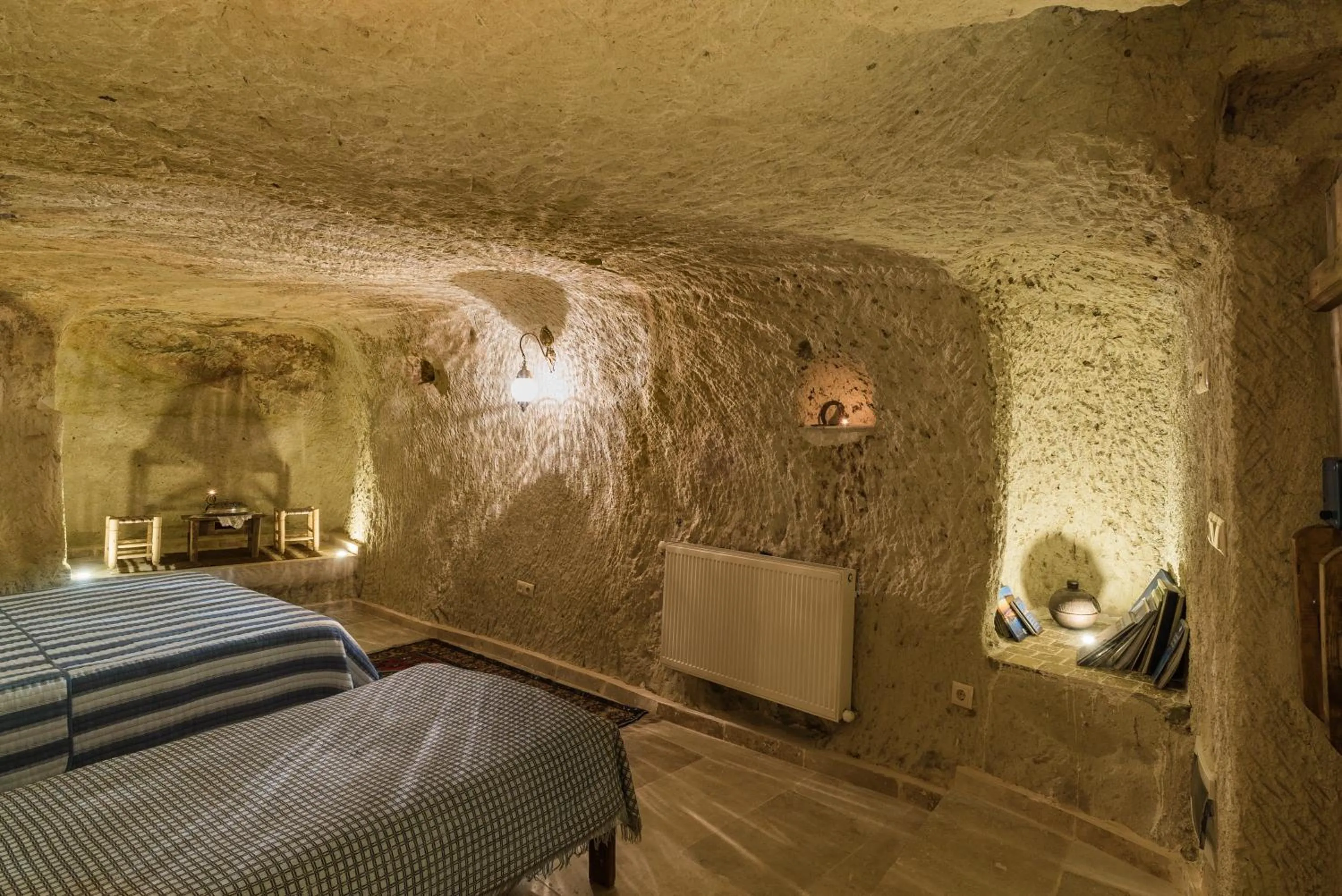 Decorative detail, Bed in Atilla's Cave Hotel