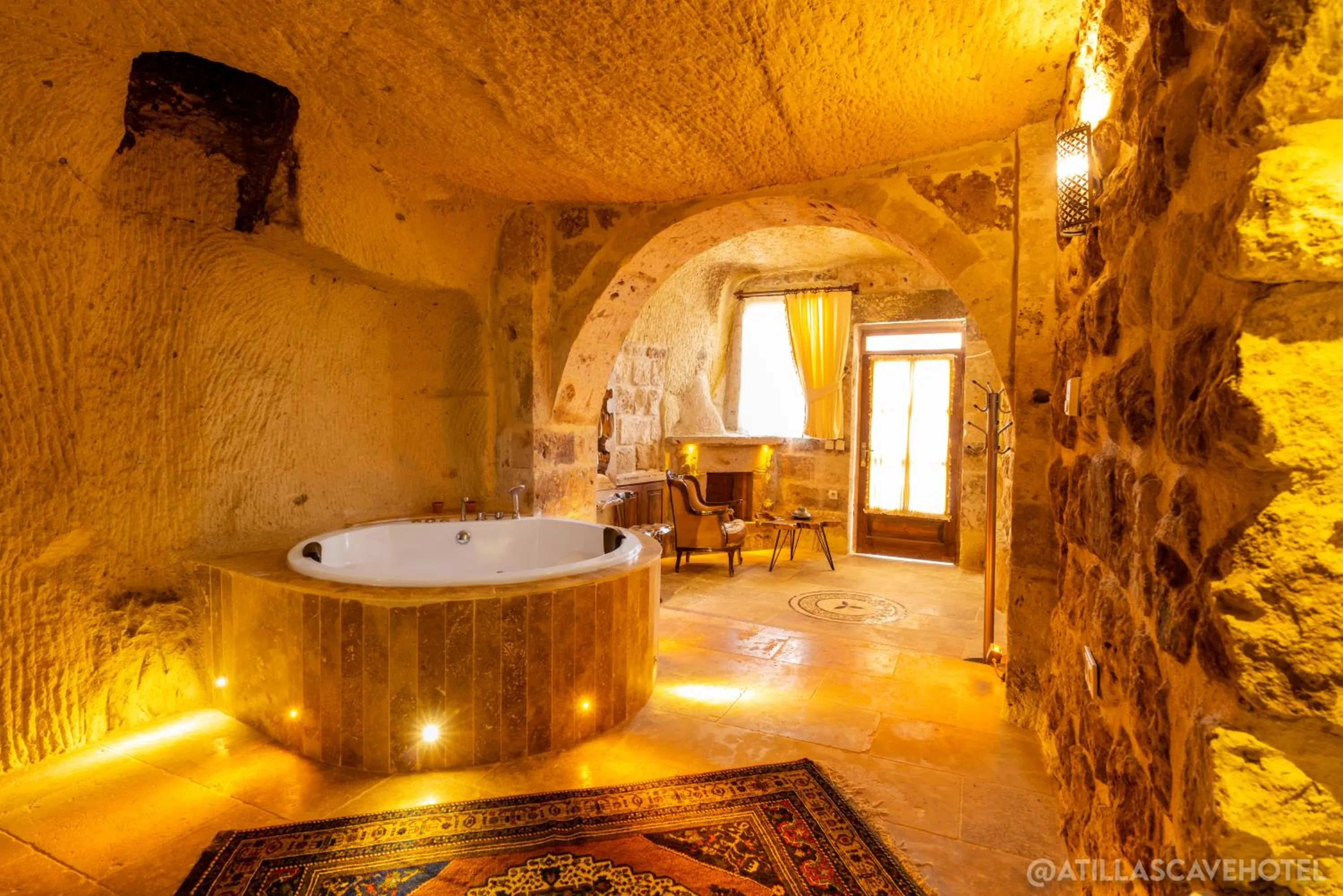 Hot Tub in Atilla's Cave Hotel