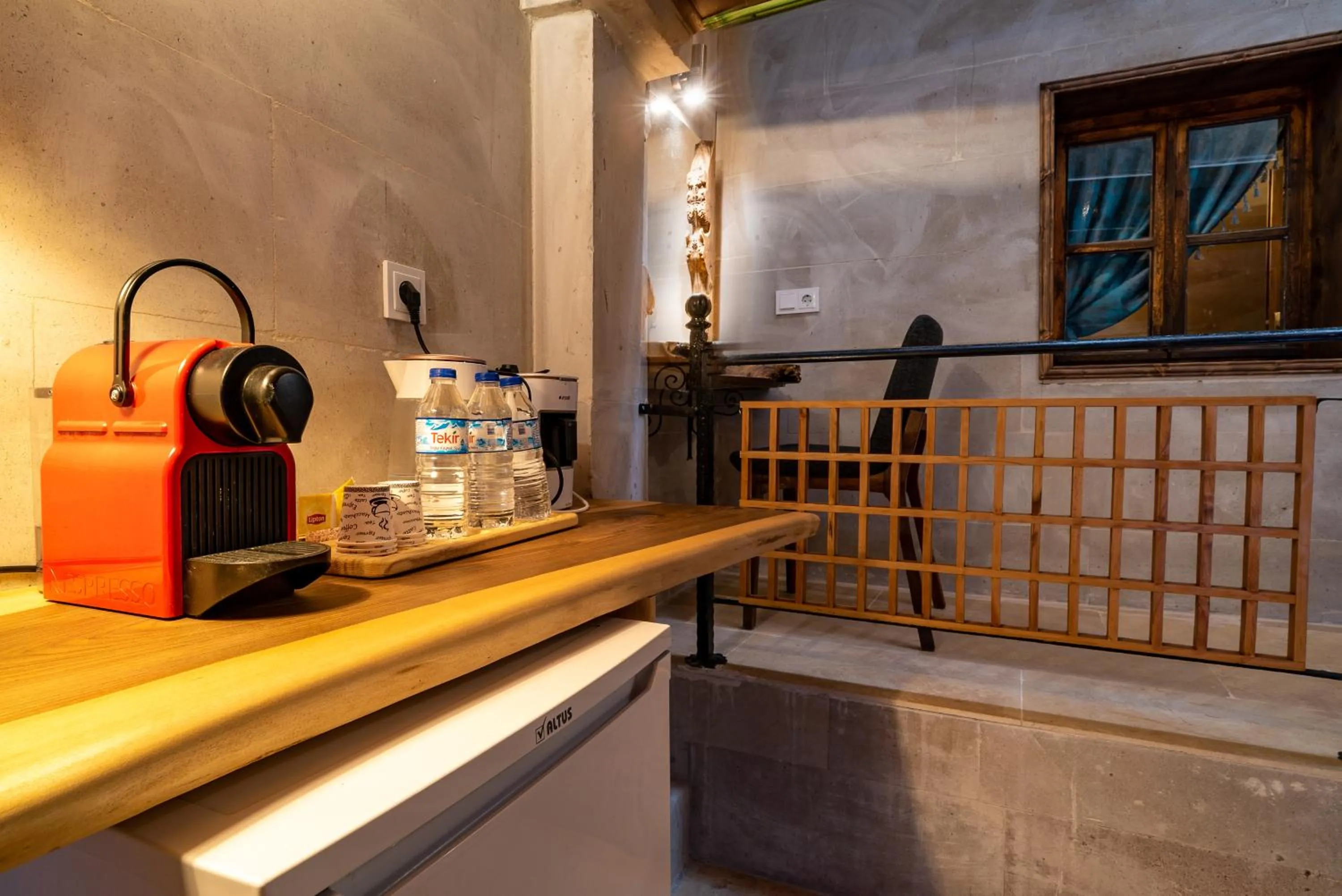 Coffee/tea facilities in Atilla's Cave Hotel