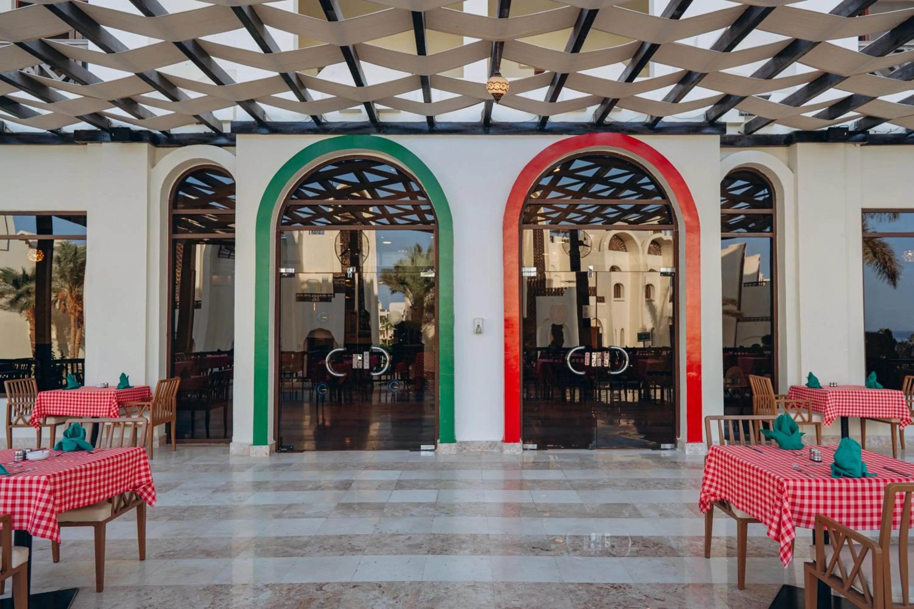 Restaurant/places to eat in Gravity Hotel & Aqua Park Sahl Hasheesh Families and Couples Only