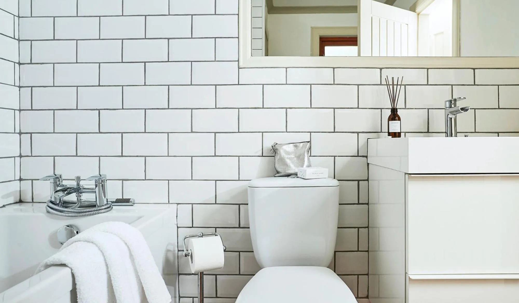 Toilet in Lochend Chalets