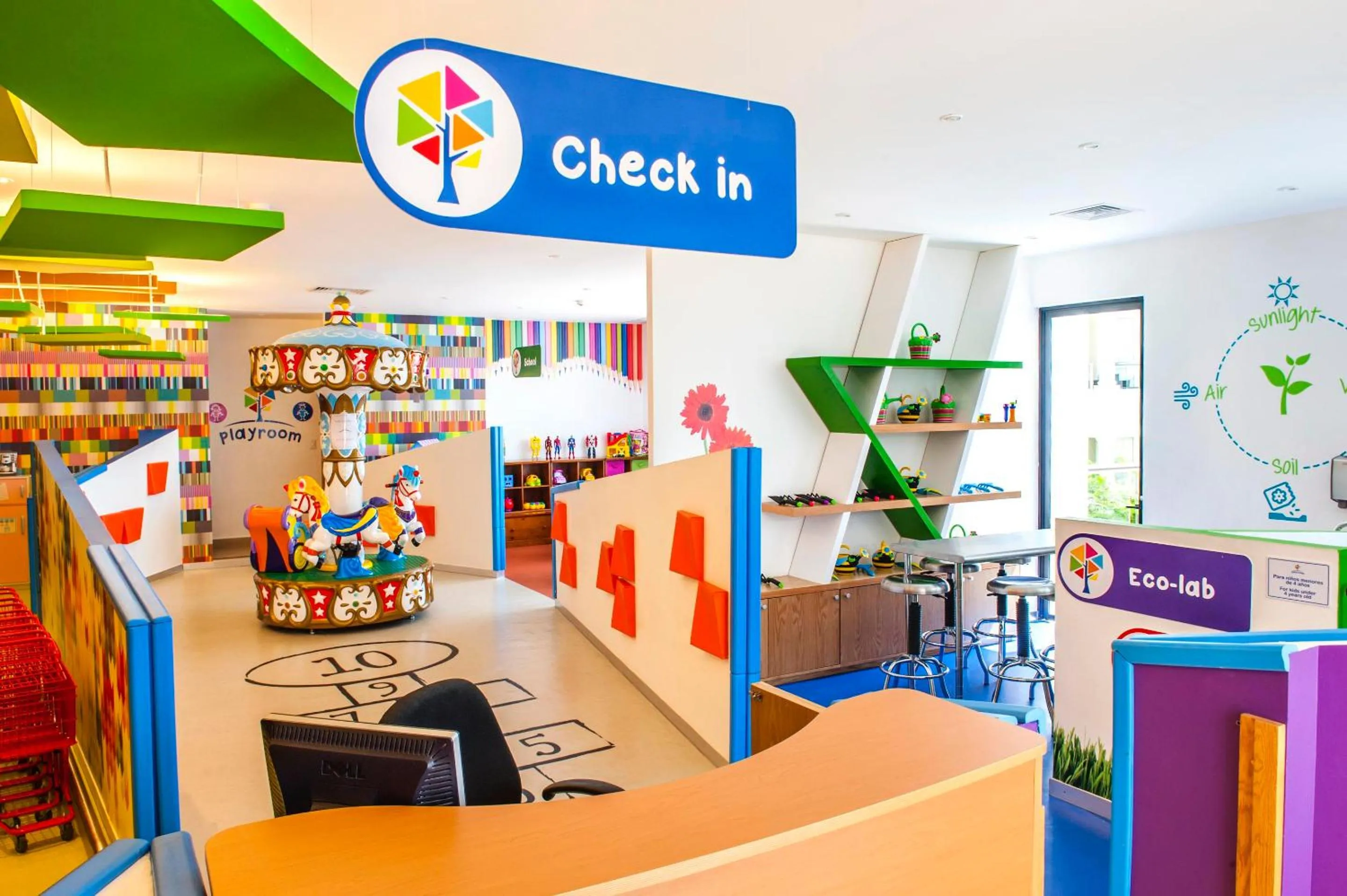 Children play ground in Moon Palace Nizuc - All Inclusive