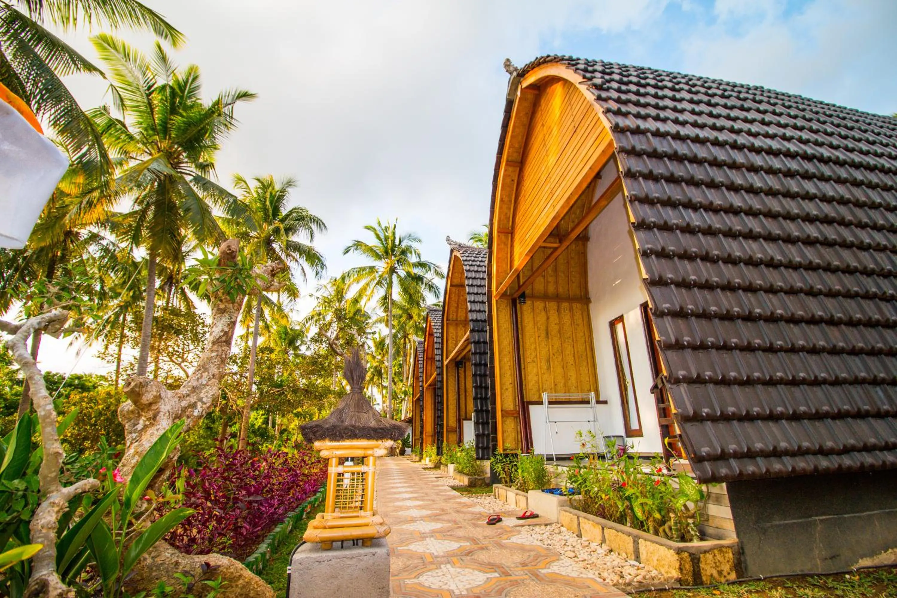 Property building in Meket Bungalows