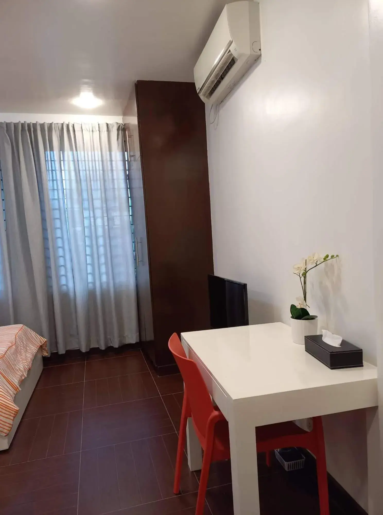 Triple Room with Private Bathroom in GLC SUITES Triple Room with Private Bathroom in GLC SUITES