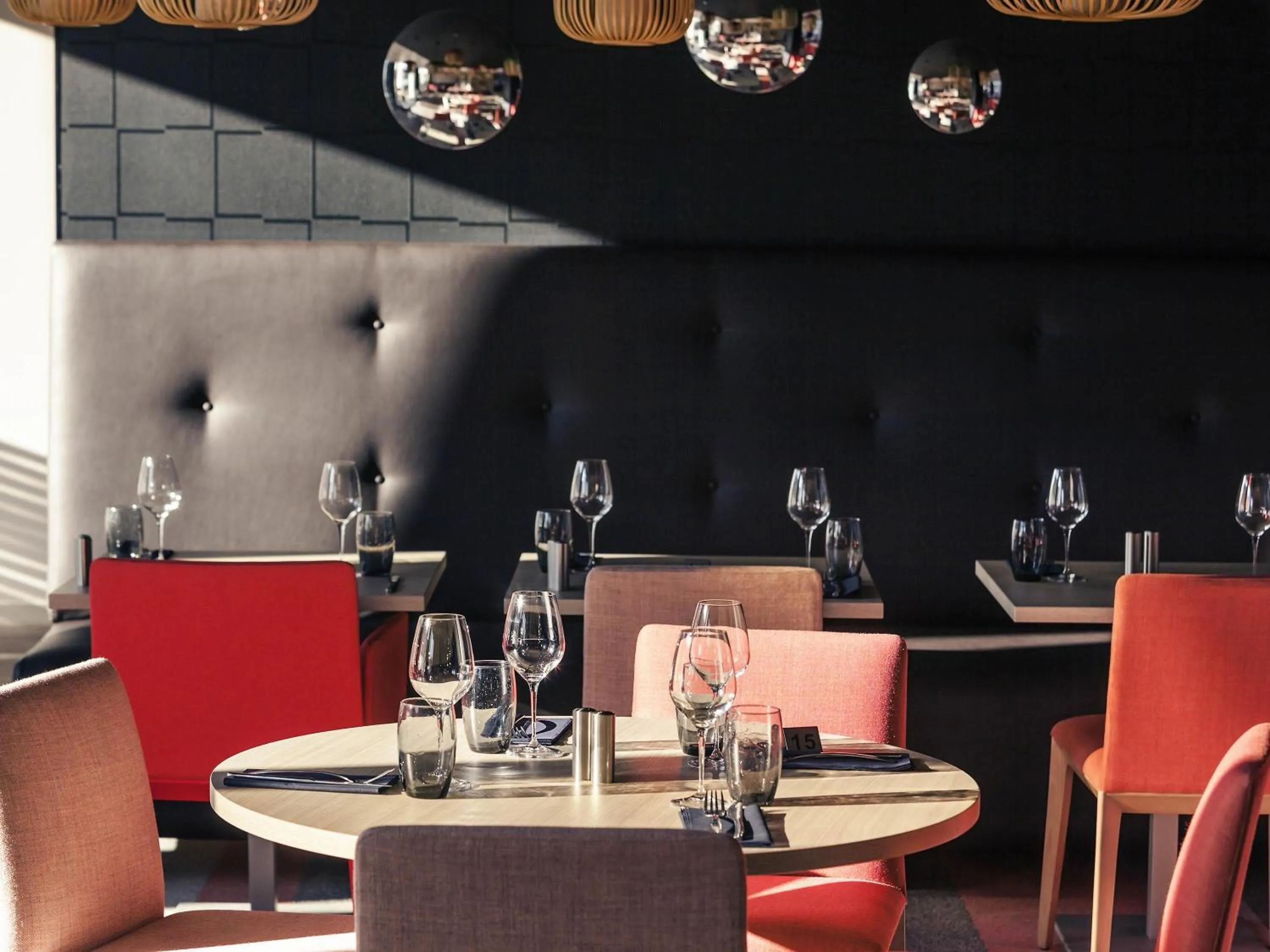 Restaurant/places to eat in Hôtel Mercure Marne-la-Vallée Bussy St Georges