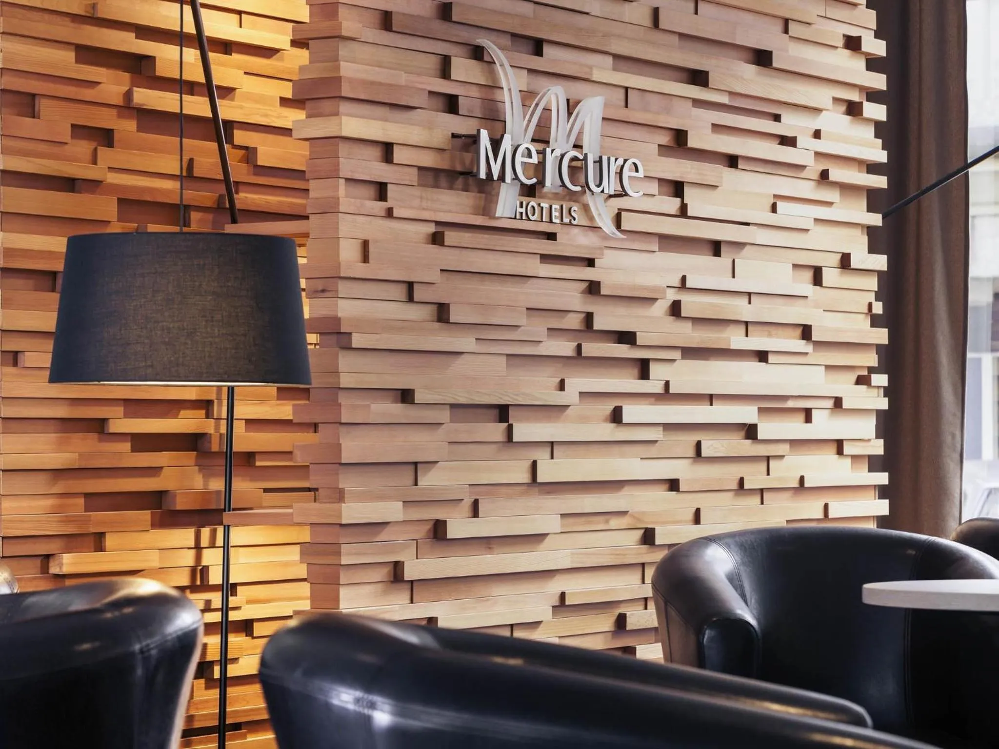 Property building in Hôtel Mercure Marne-la-Vallée Bussy St Georges