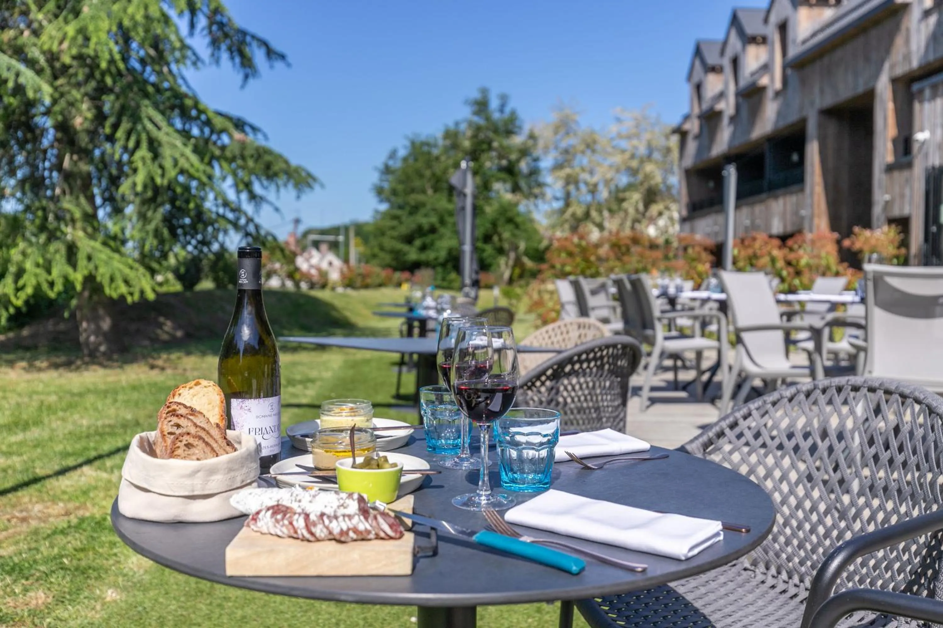 Restaurant/places to eat in Auberge de la Caillère