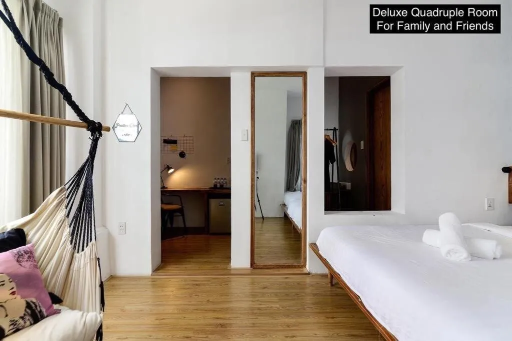 Photo of the whole room in Leaf Signature Hotel - Lá Group