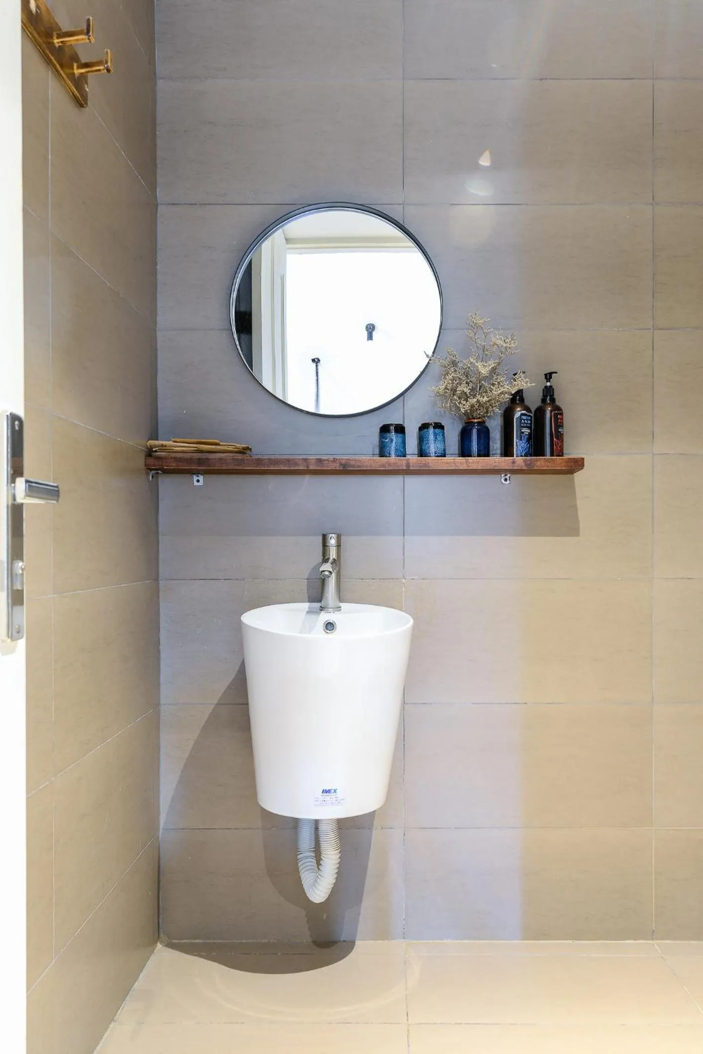 Bathroom in Leaf Signature Hotel - Lá Group