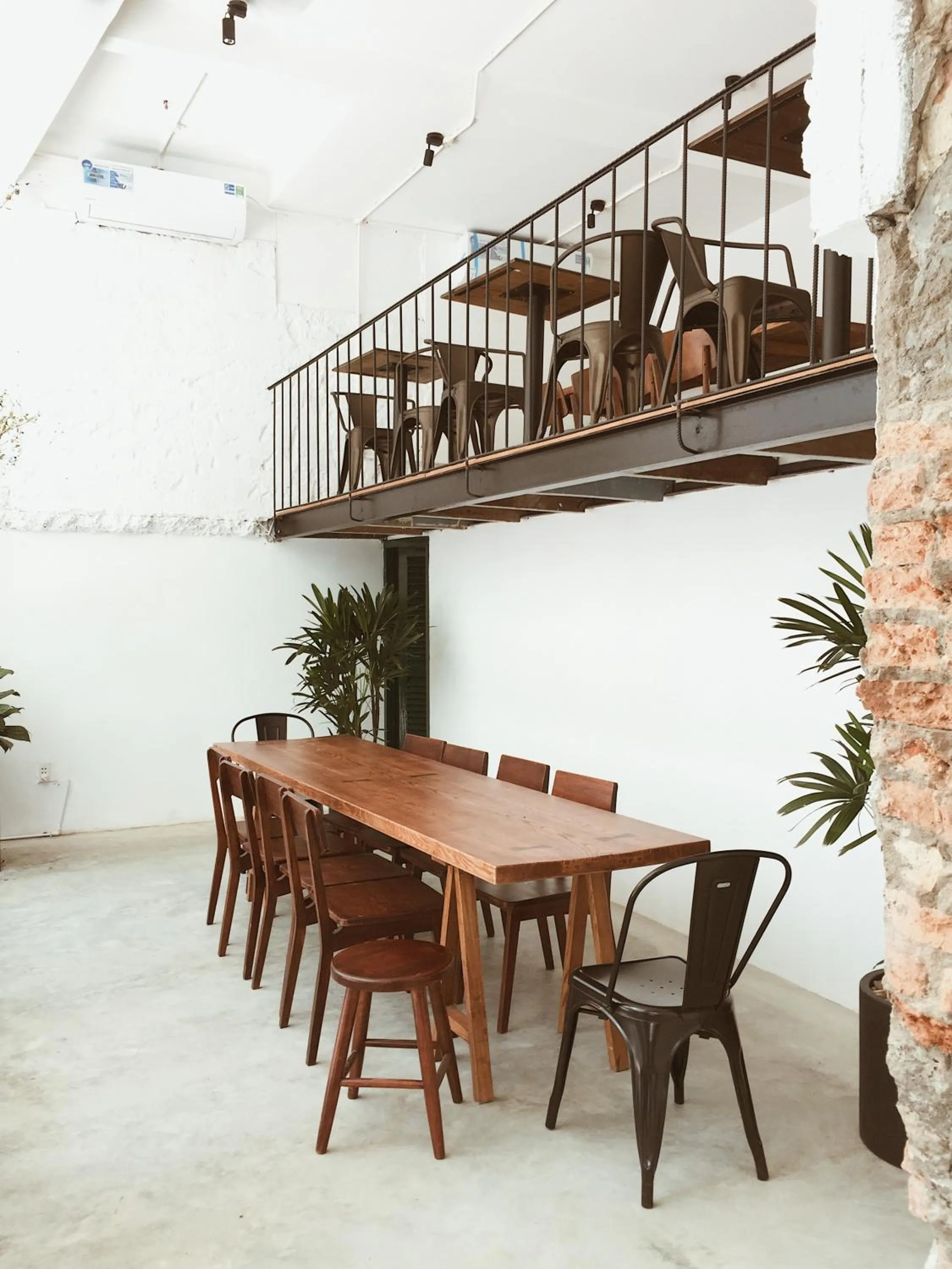 Restaurant/places to eat in Leaf Signature Hotel - Lá Group