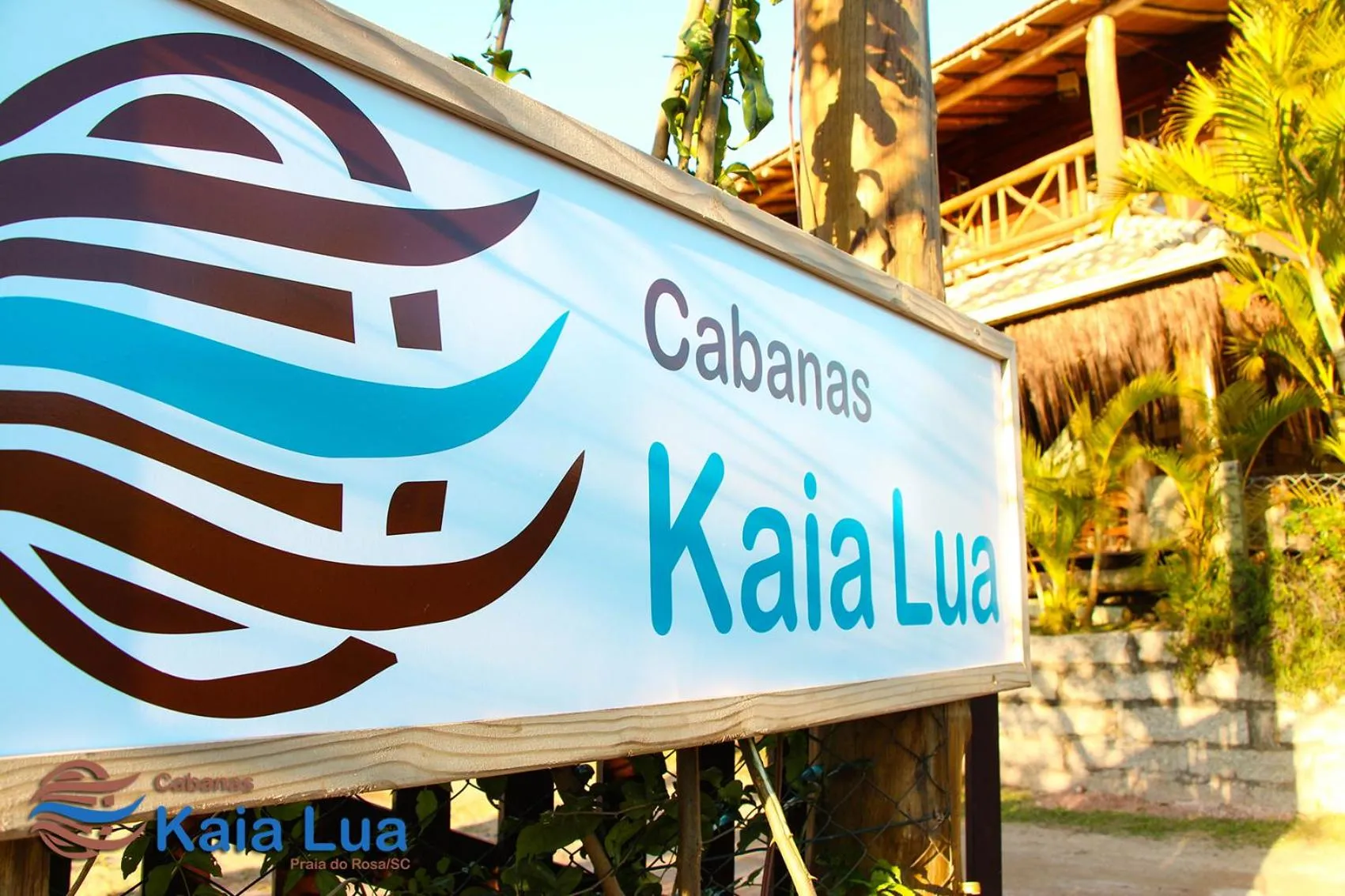 Text overlay in Pousada Cabanas Kaia Lua