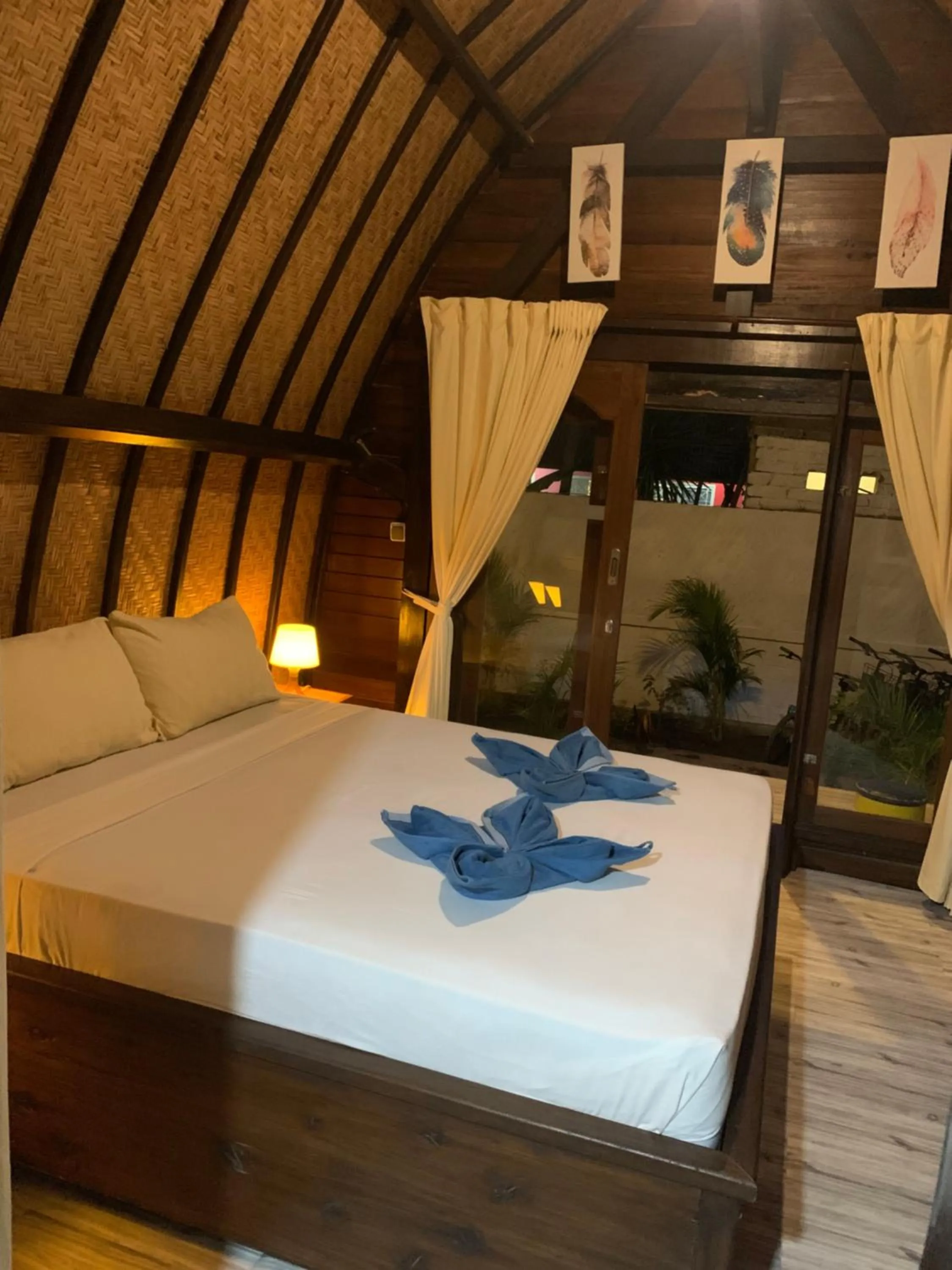 Bed in Gili Davidoff Bungalow