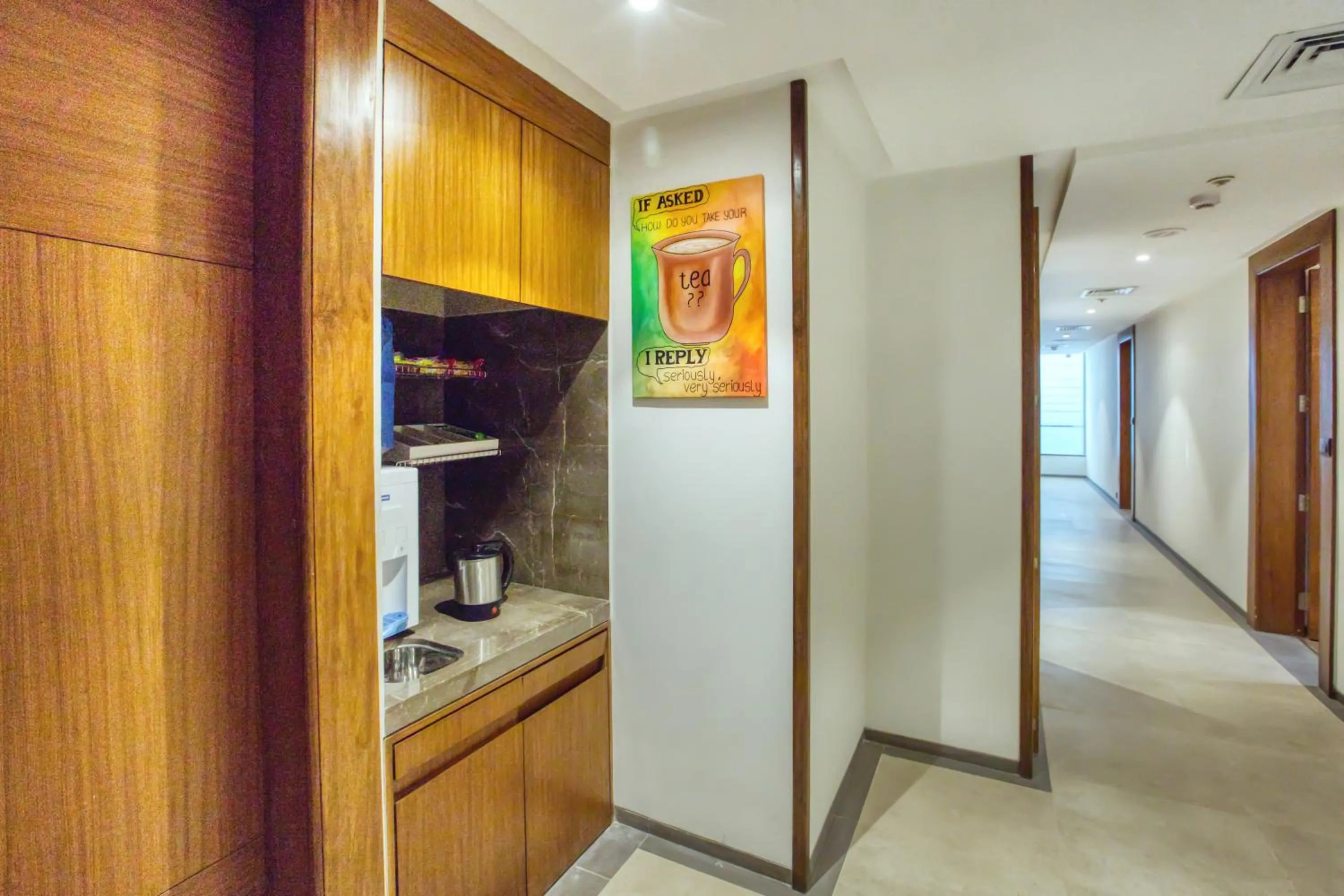 Coffee/tea facilities in 7 Apple Hotel - Viman Nagar Pune