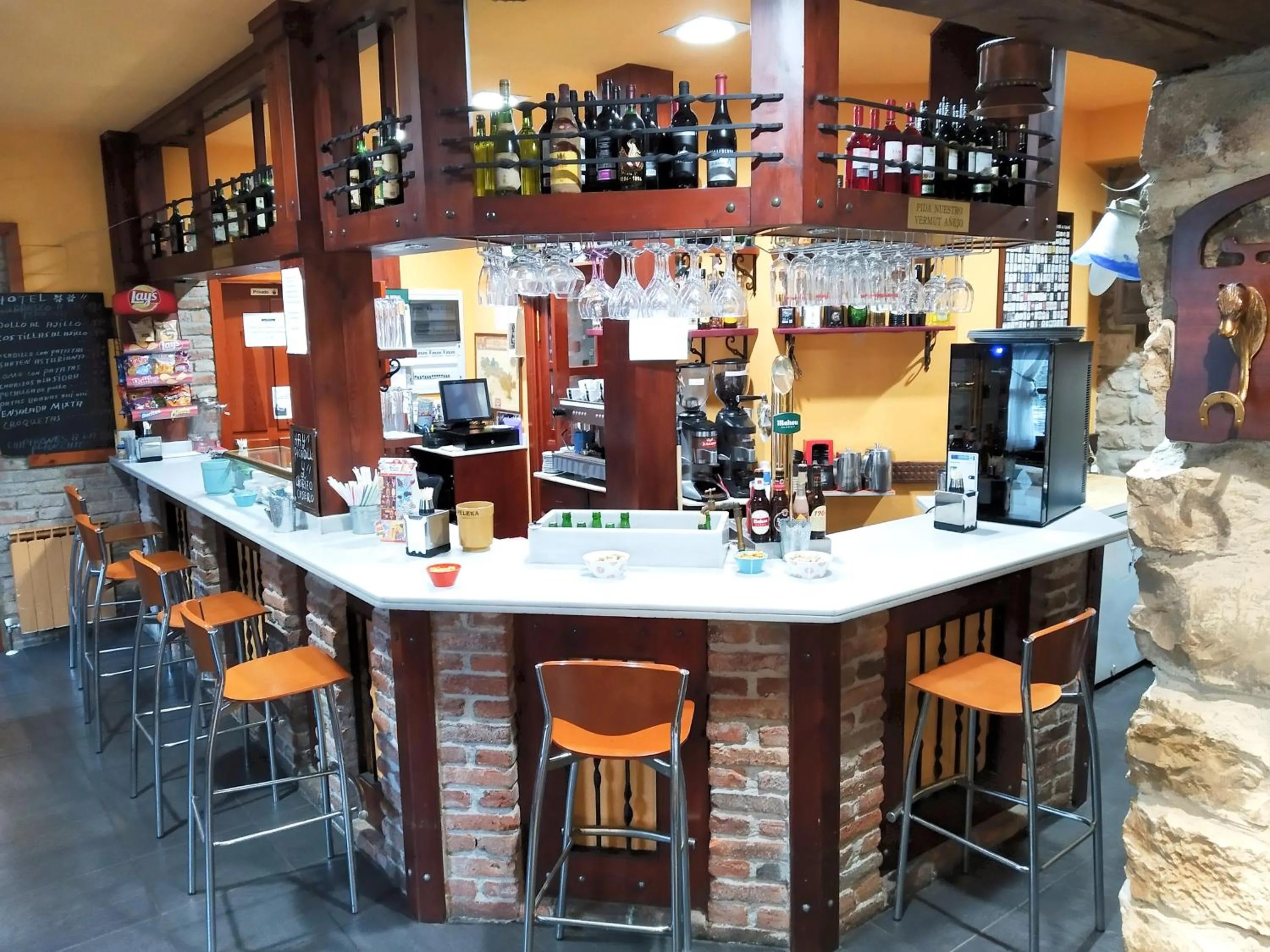 Restaurant/places to eat in Hotel Balcon de Aguera