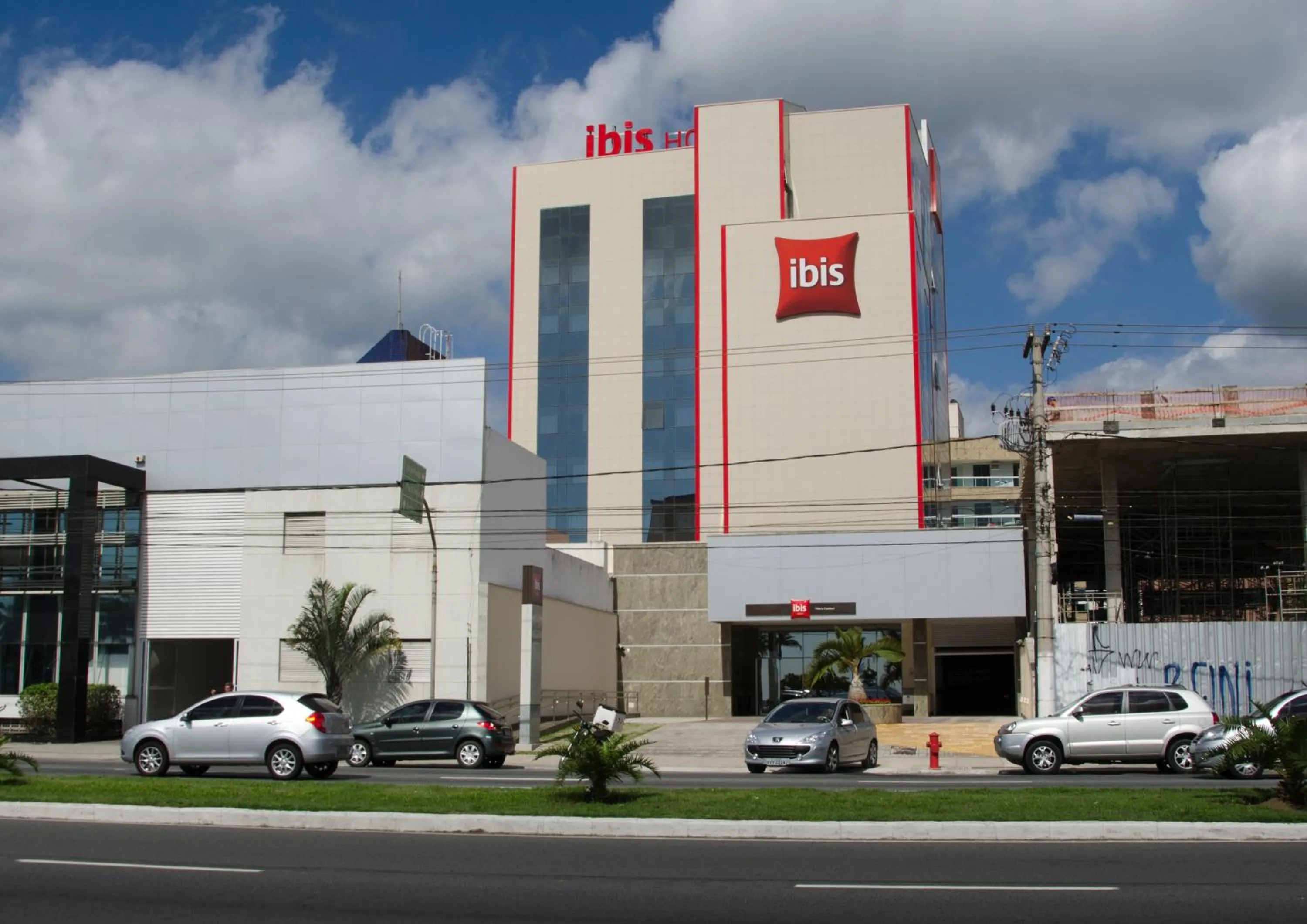 Property building in ibis Vitoria Praia de Camburi