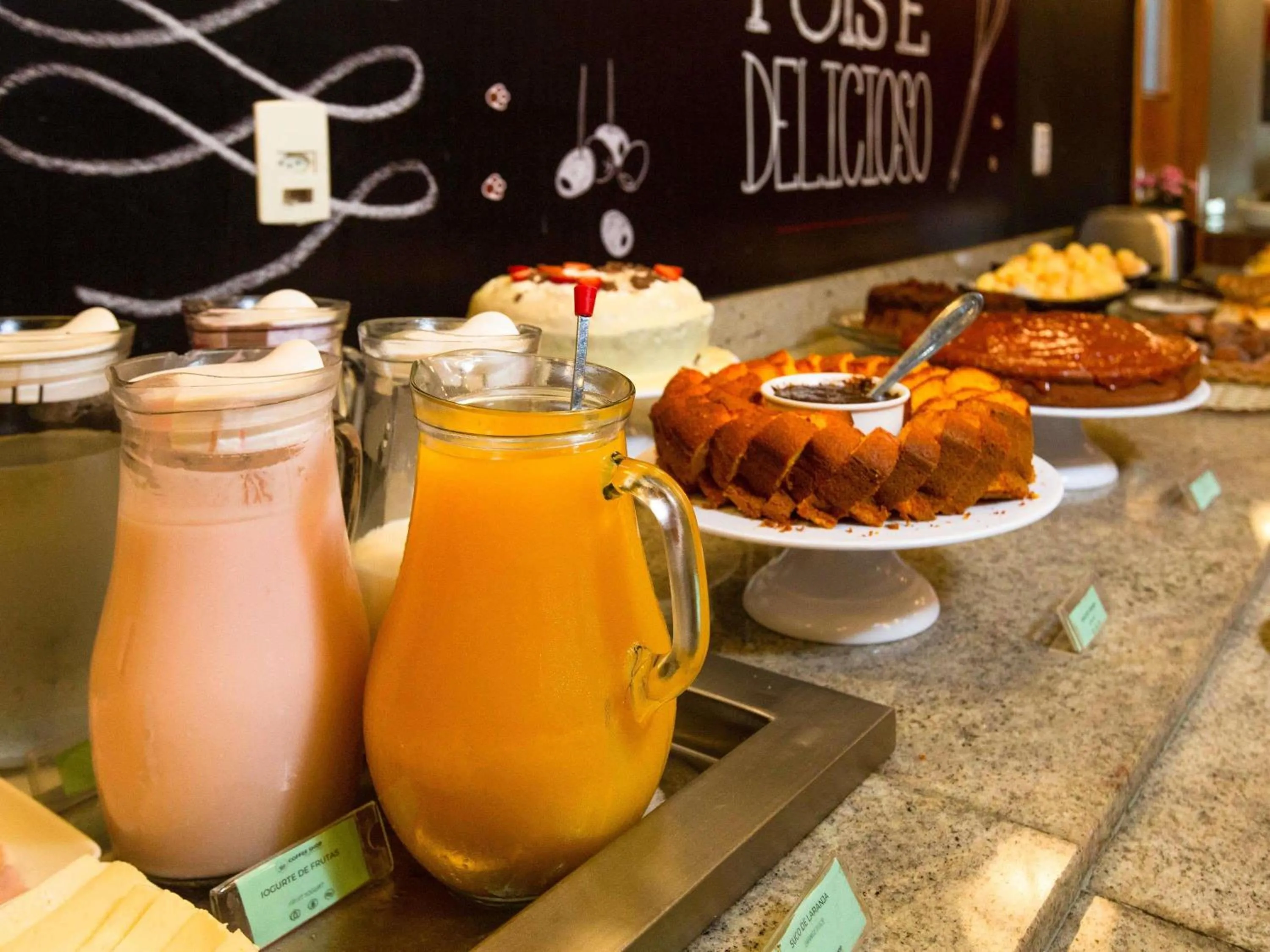 Restaurant/places to eat in ibis Vitoria Praia de Camburi