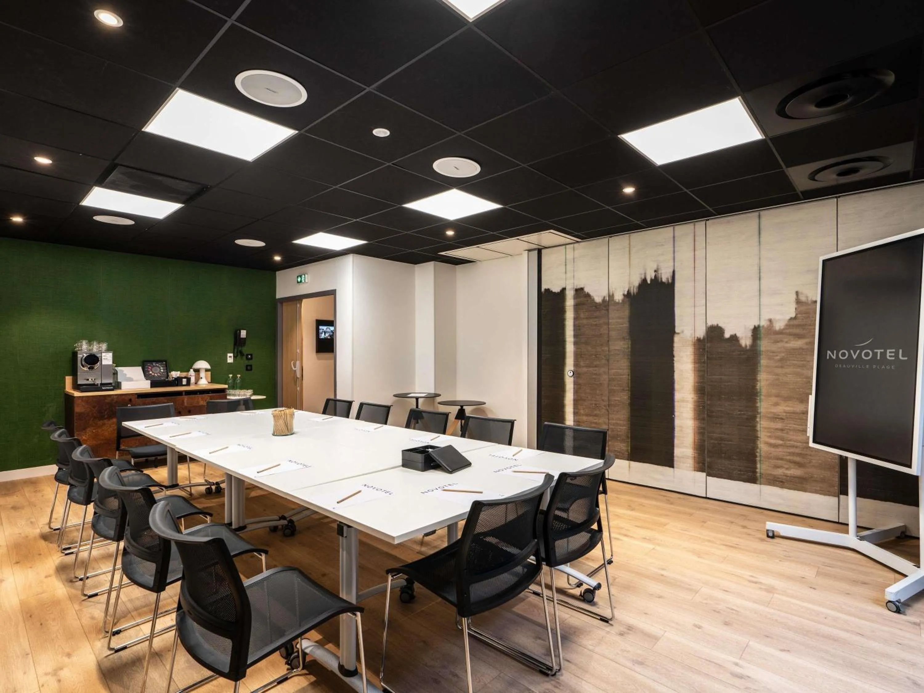 Meeting/conference room in Novotel Deauville Plage