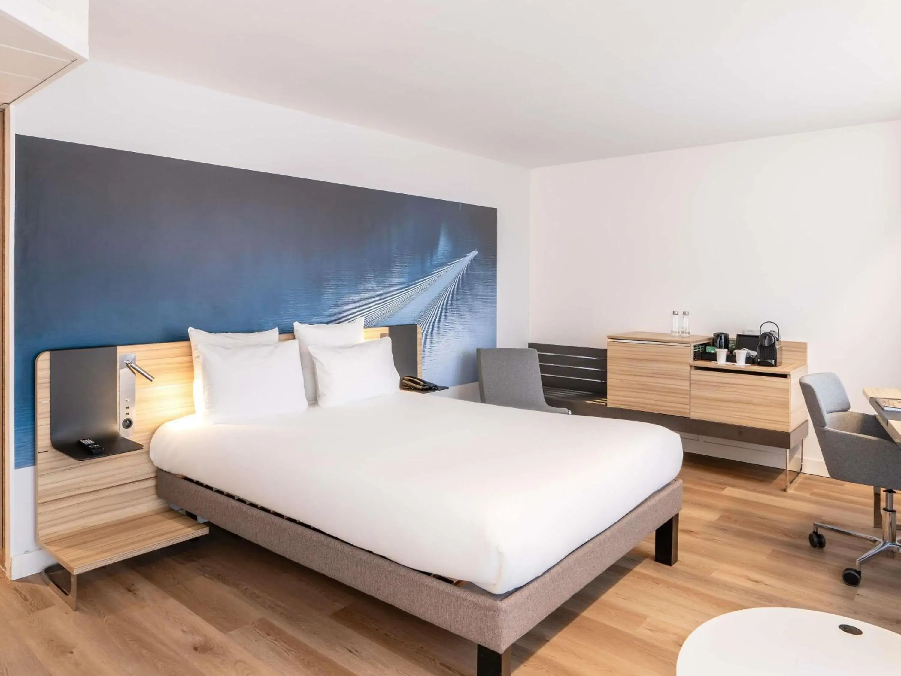 Executive Double Room with Balcony in Novotel Deauville Plage Executive Double Room with Balcony in Novotel Deauville Plage