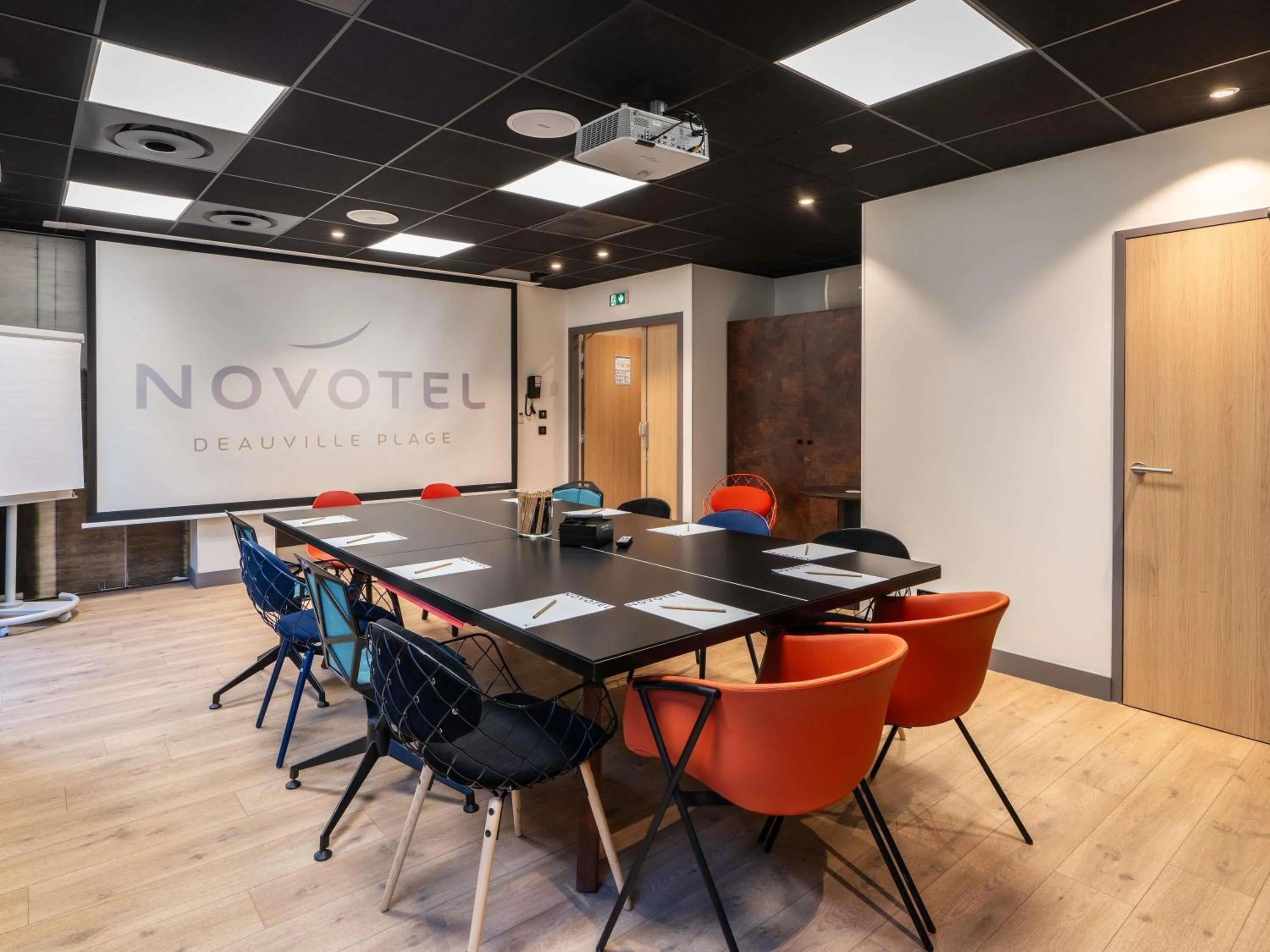 Meeting/conference room in Novotel Deauville Plage