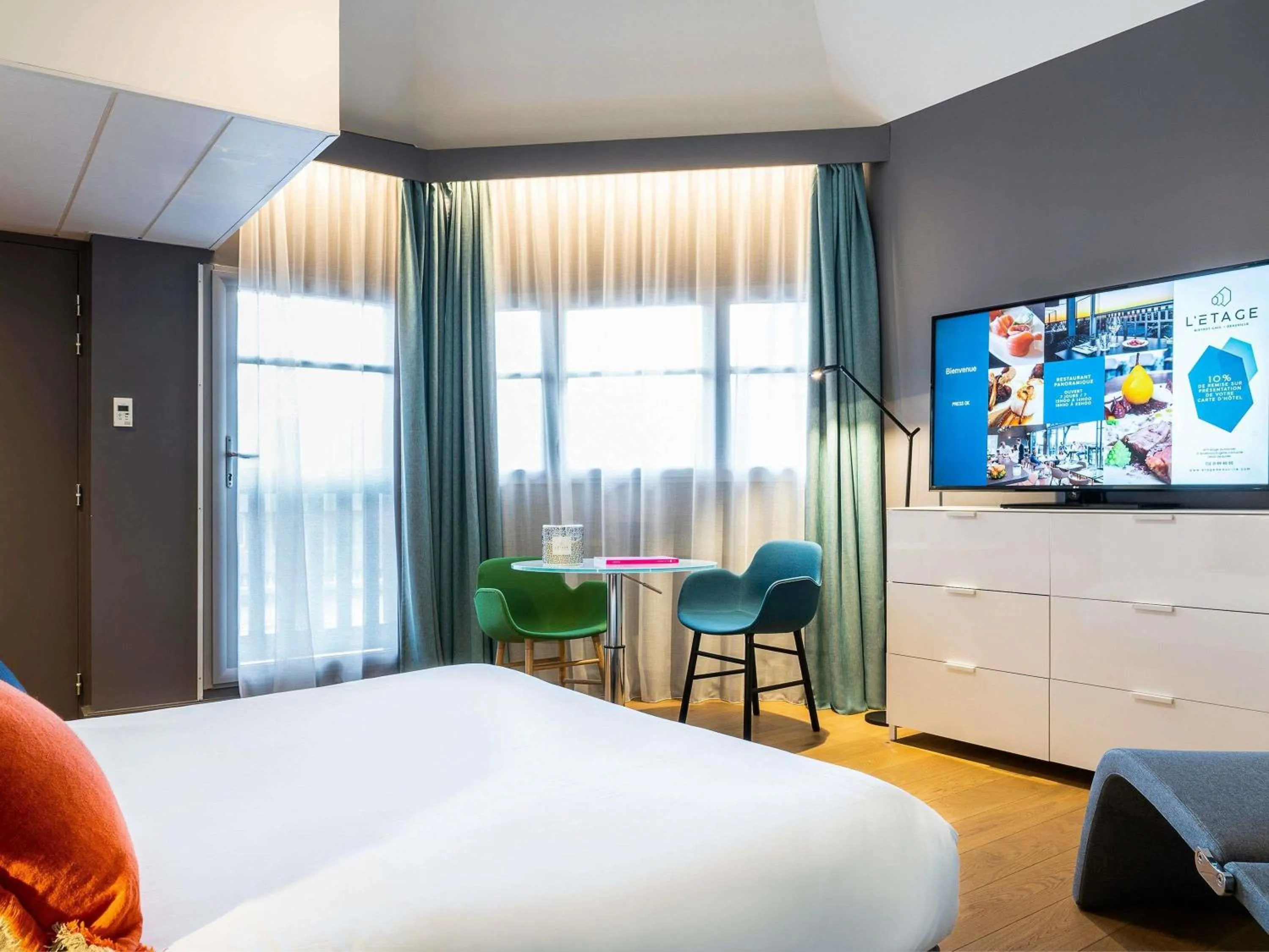 Bedroom, Bed in Novotel Deauville Plage