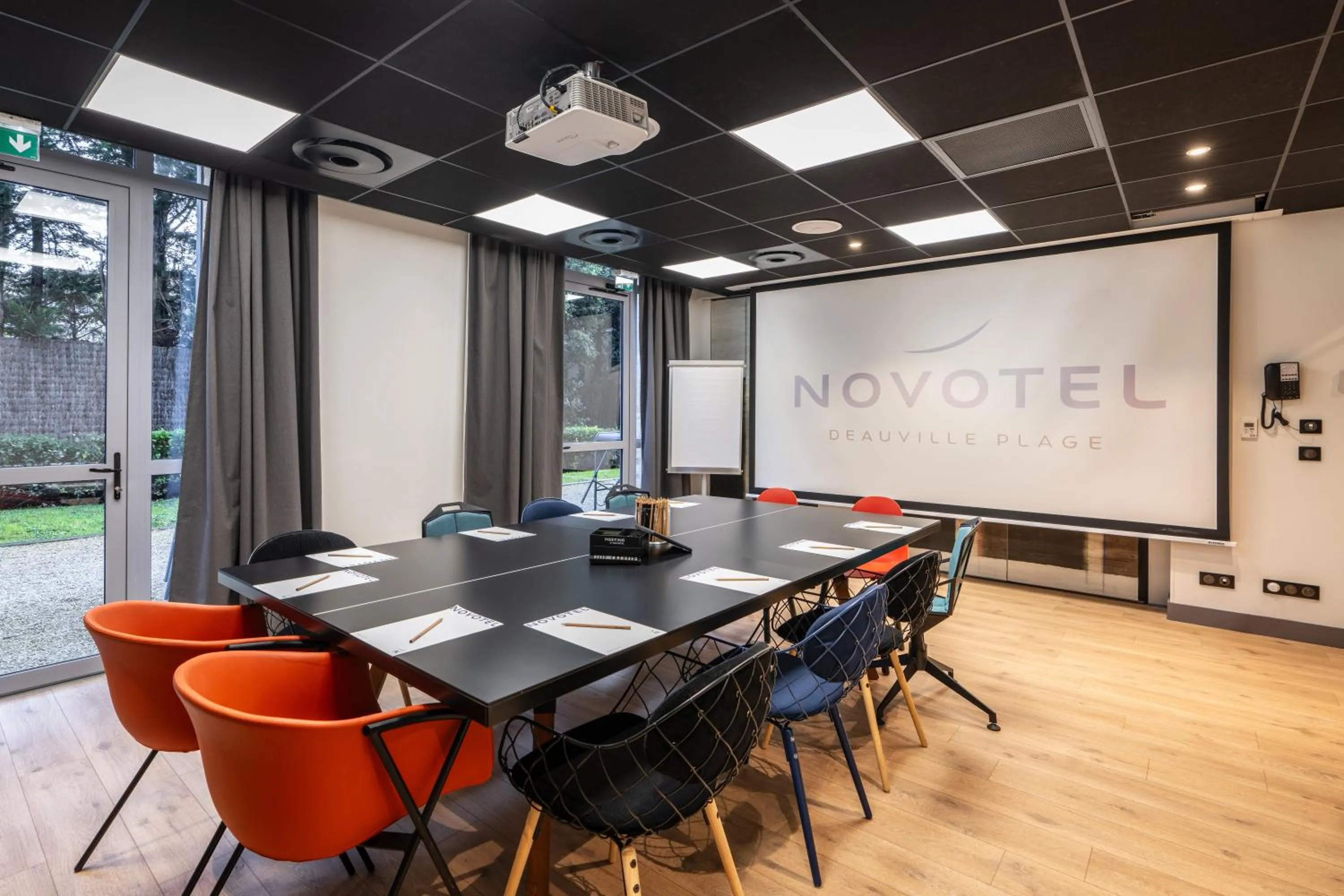 Meeting/conference room in Novotel Deauville Plage