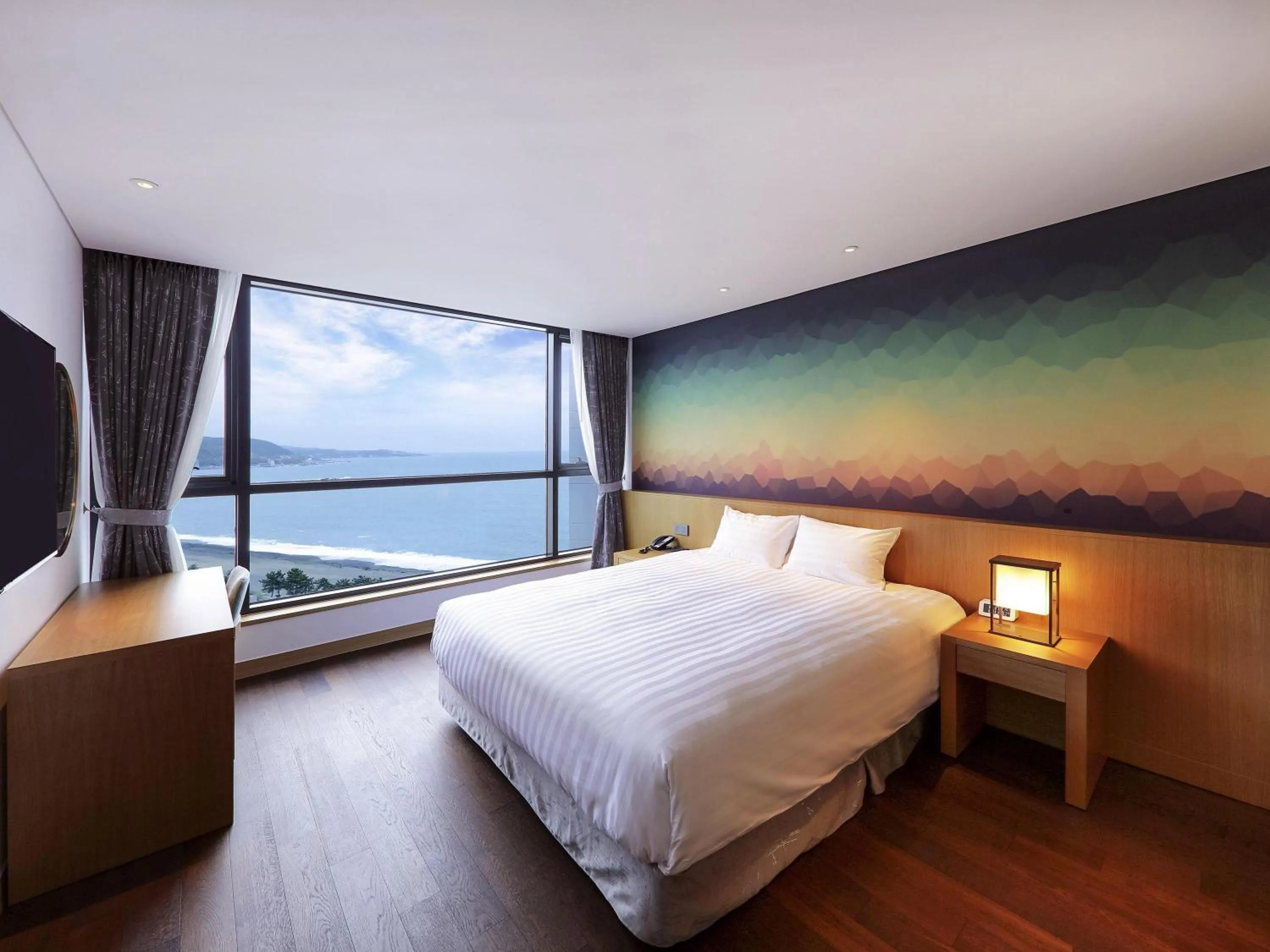 Bedroom, Bed in Mercure Ambassador Ulsan