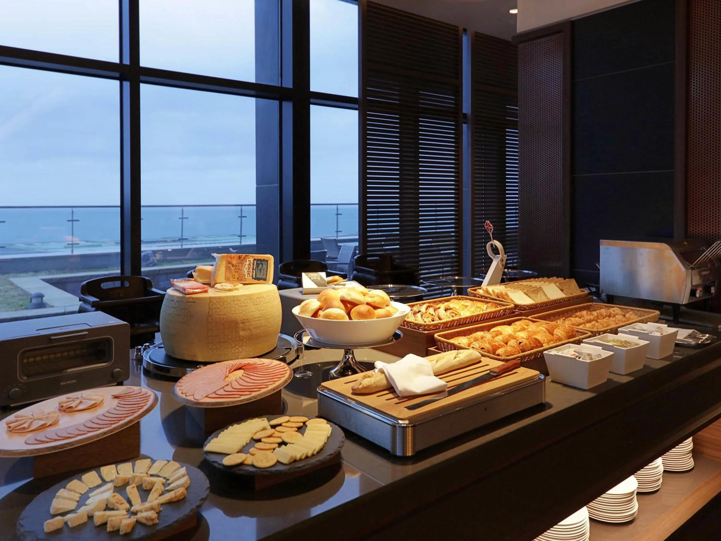 Breakfast in Mercure Ambassador Ulsan