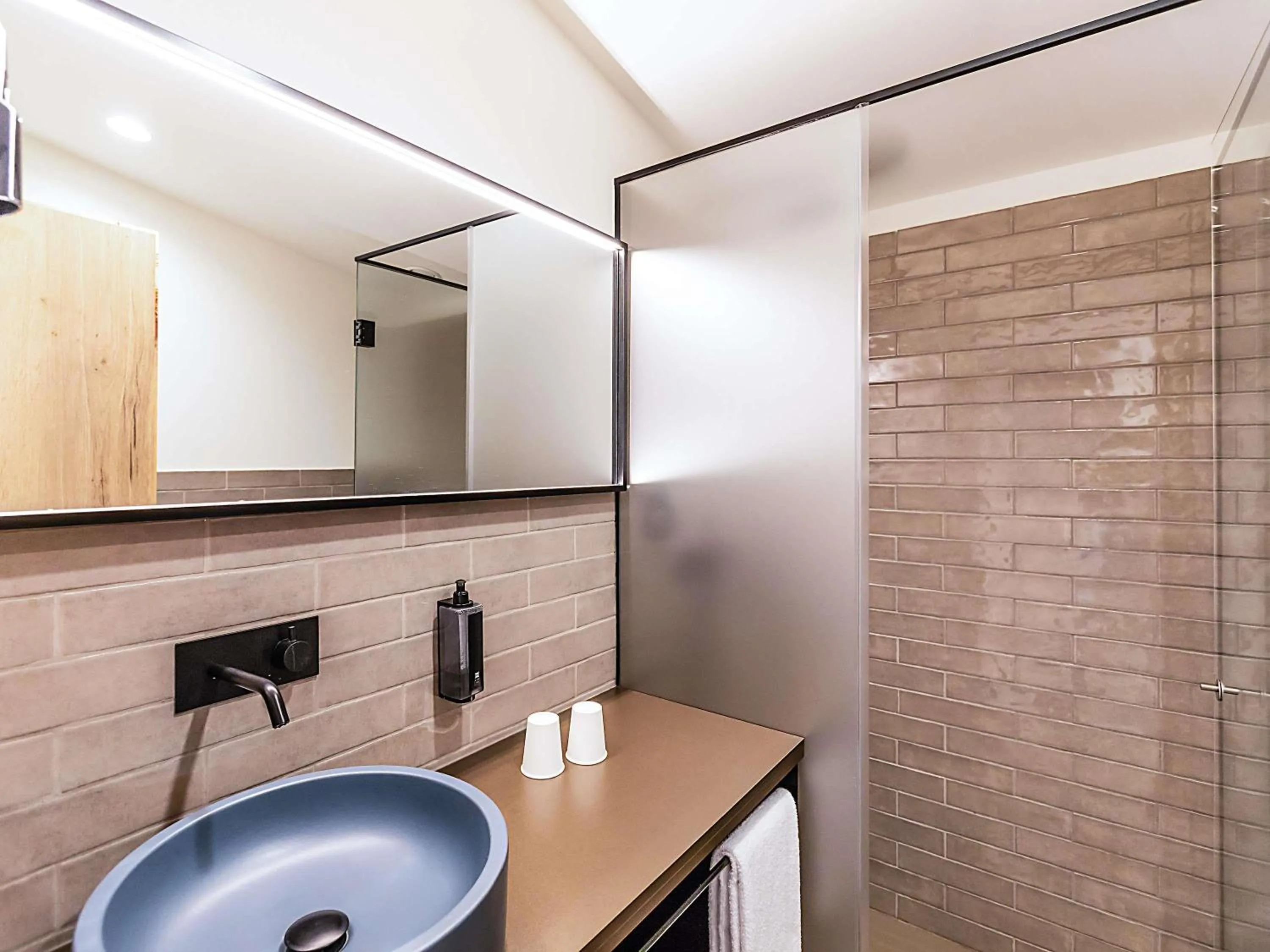 Bedroom in ibis Styles Chaves