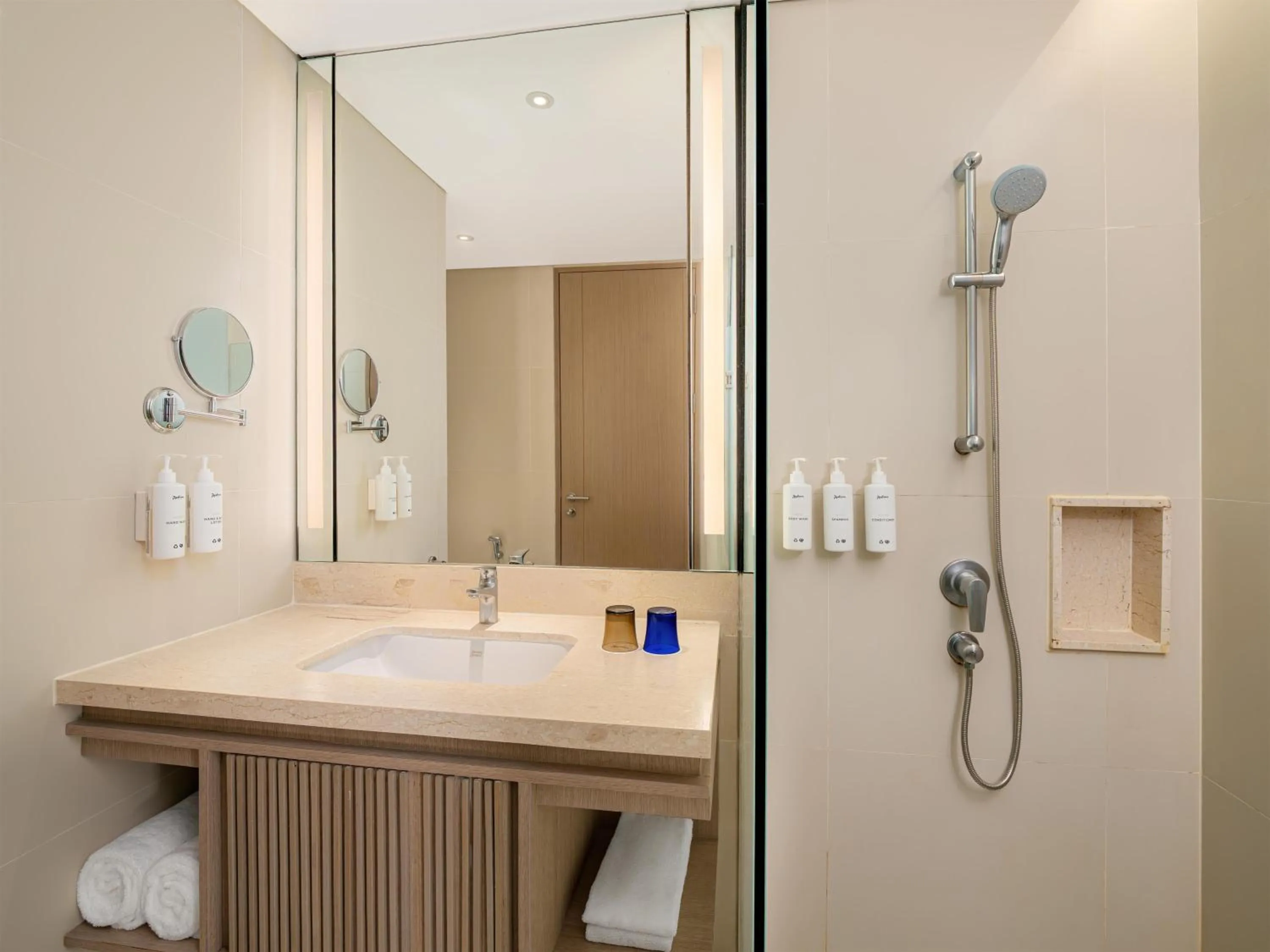 Bathroom in Radisson Lampung Kedaton