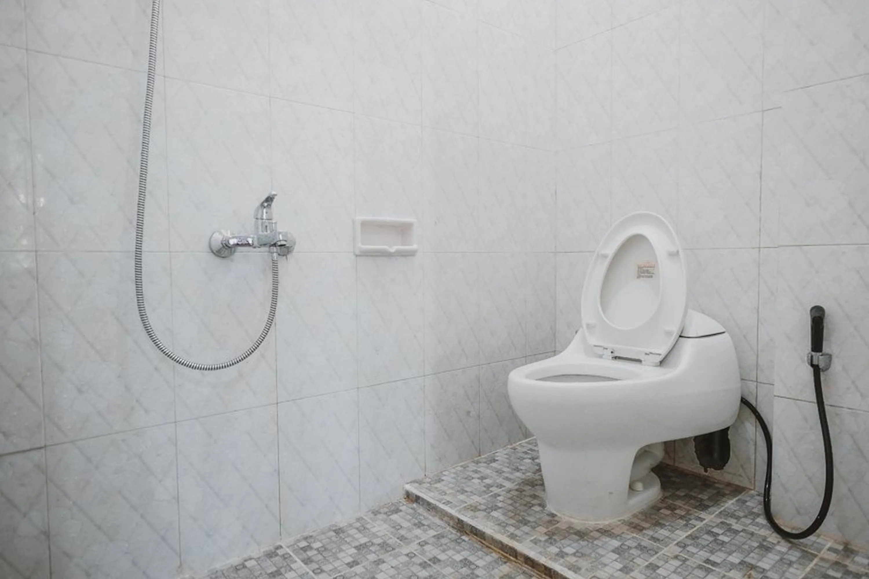 Bathroom in RedDoorz near Ringroad City Walks Medan