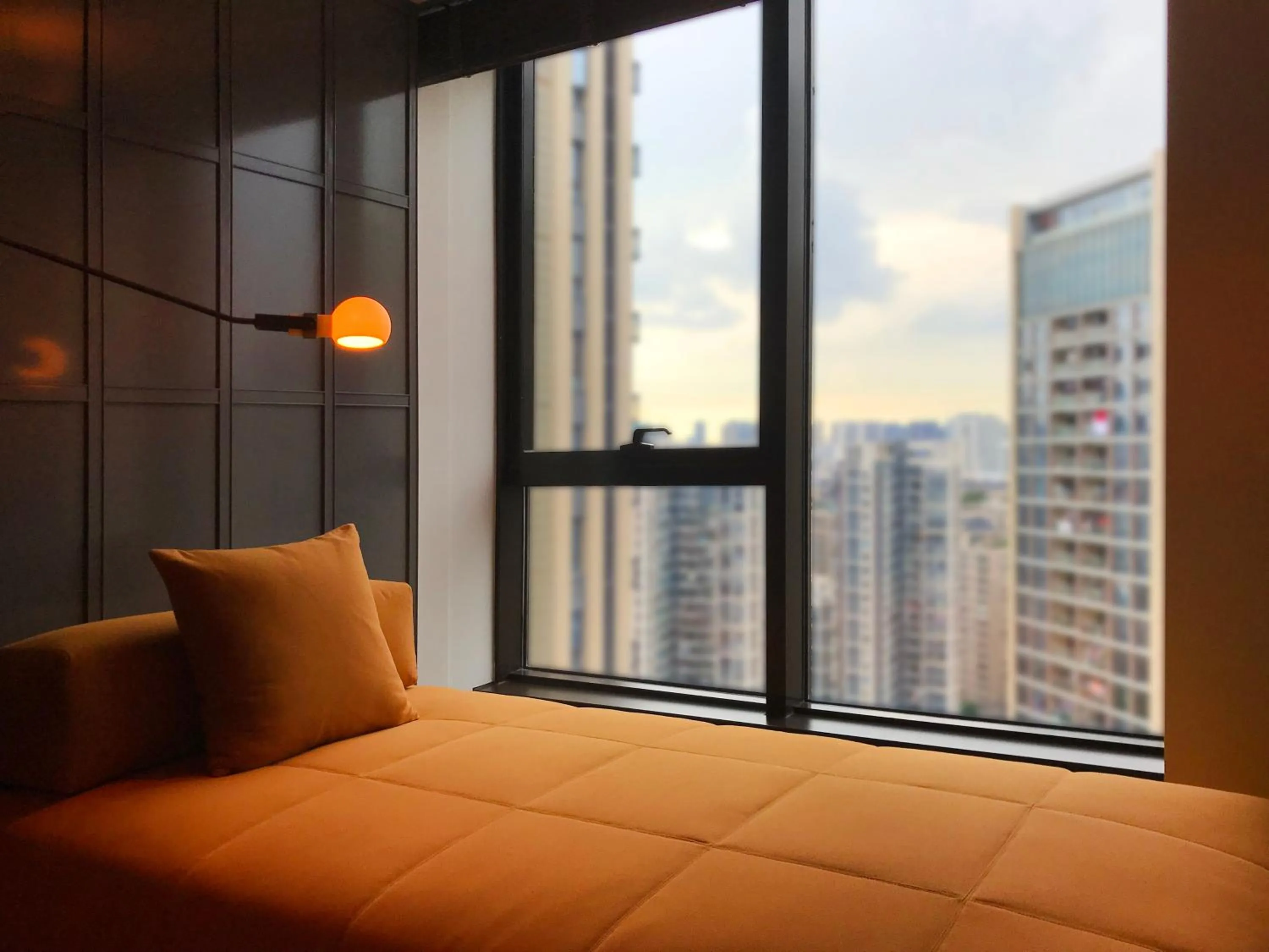 Seating area in Hotel Kapok Shenzhen HouHai (Close to Shenzhen Bay)