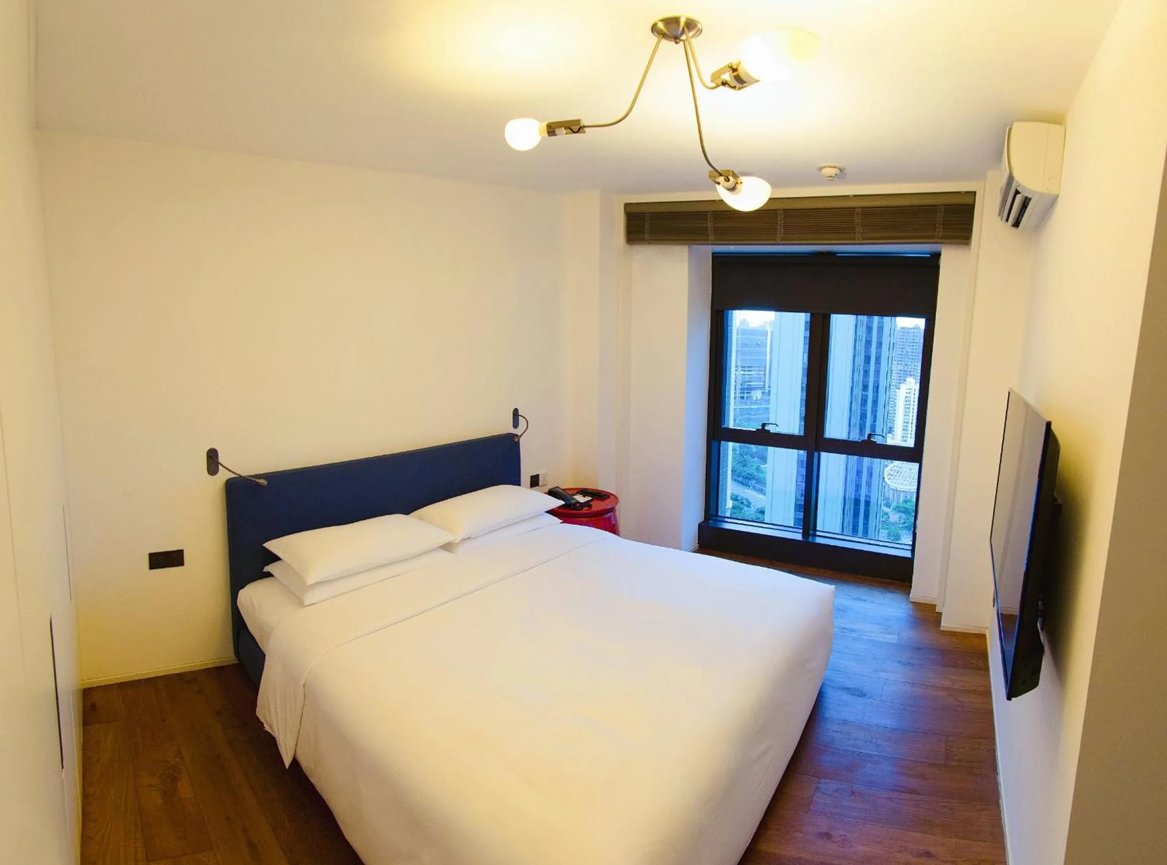 Bedroom in Hotel Kapok Shenzhen HouHai (Close to Shenzhen Bay)